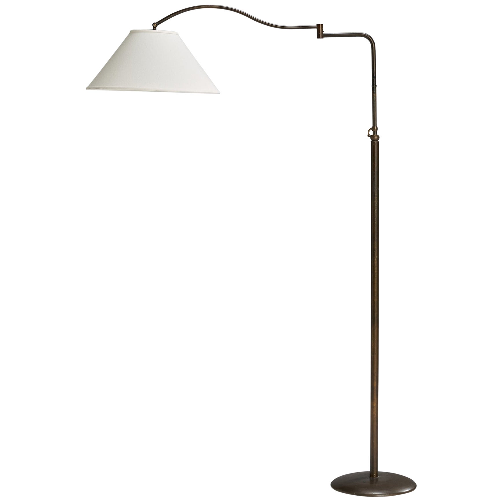 Lampada da terra di design italiano, ottone, tessuto, Italia, anni '40