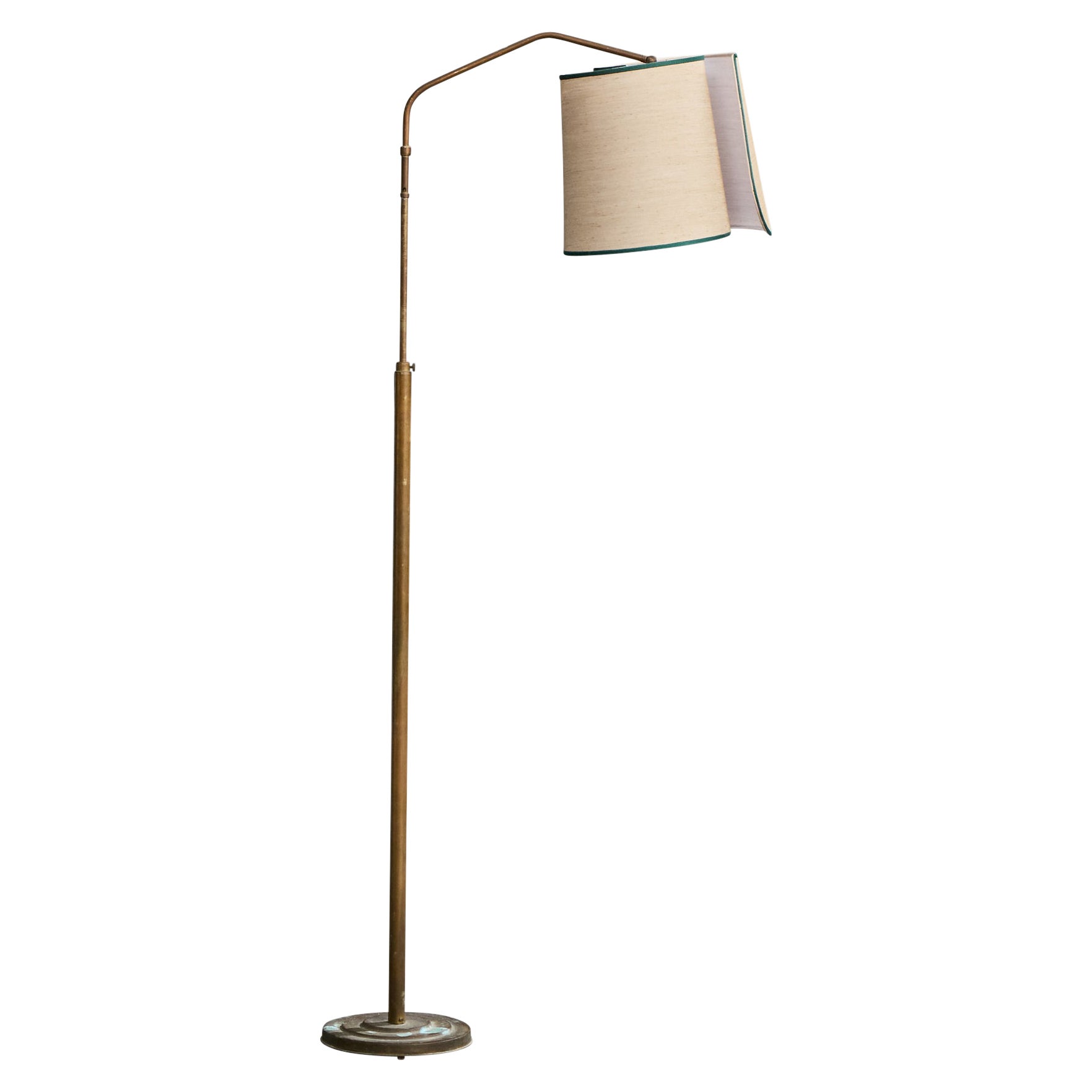 Lampada da terra di design italiano, ottone, tessuto, Italia, anni 
40 in vendita