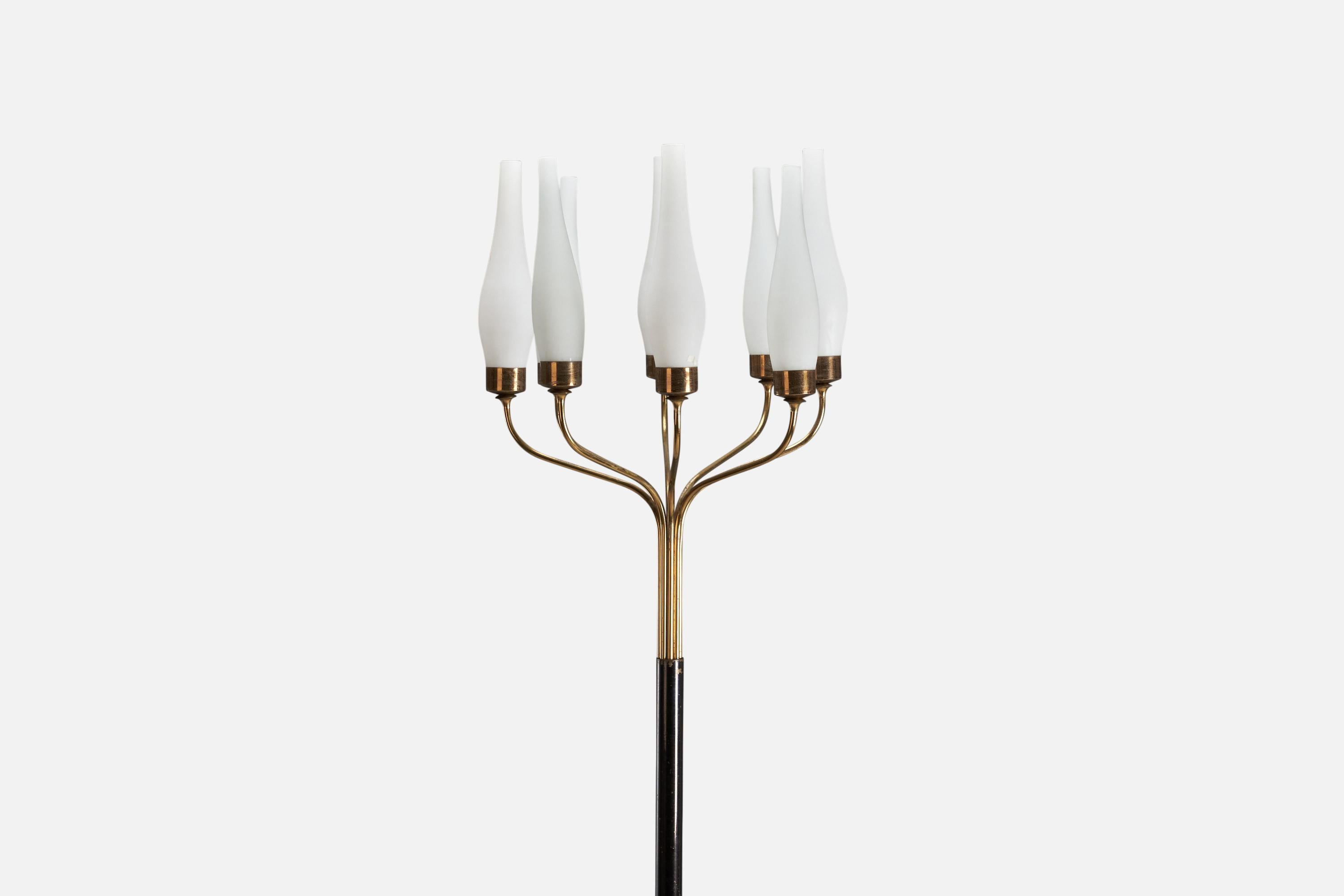 Mid-Century Modern Lampadaire de designer italien, laiton, métal, verre, Italie, années 1950 en vente