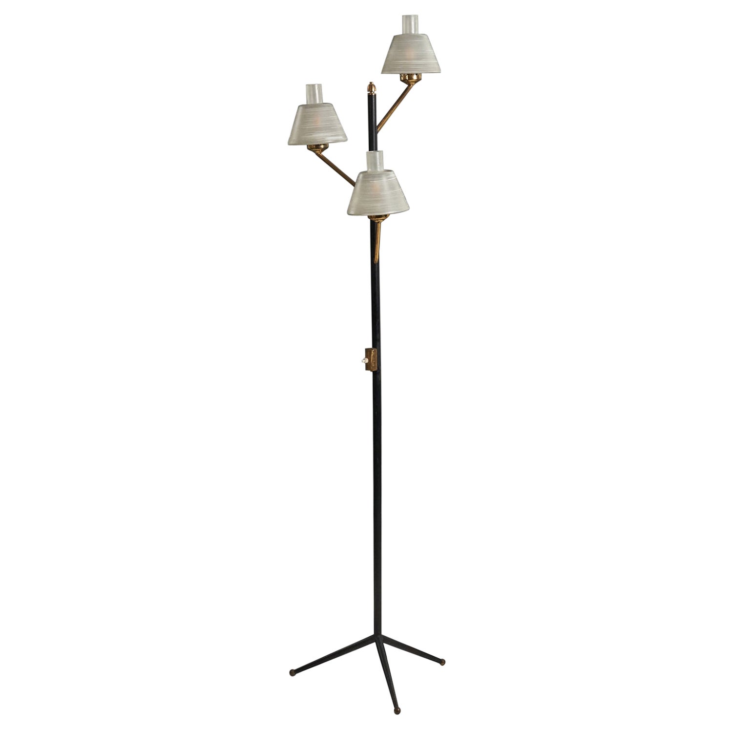 Diseñador italiano, lámpara de pie, latón, metal, cristal, Italia, años 50