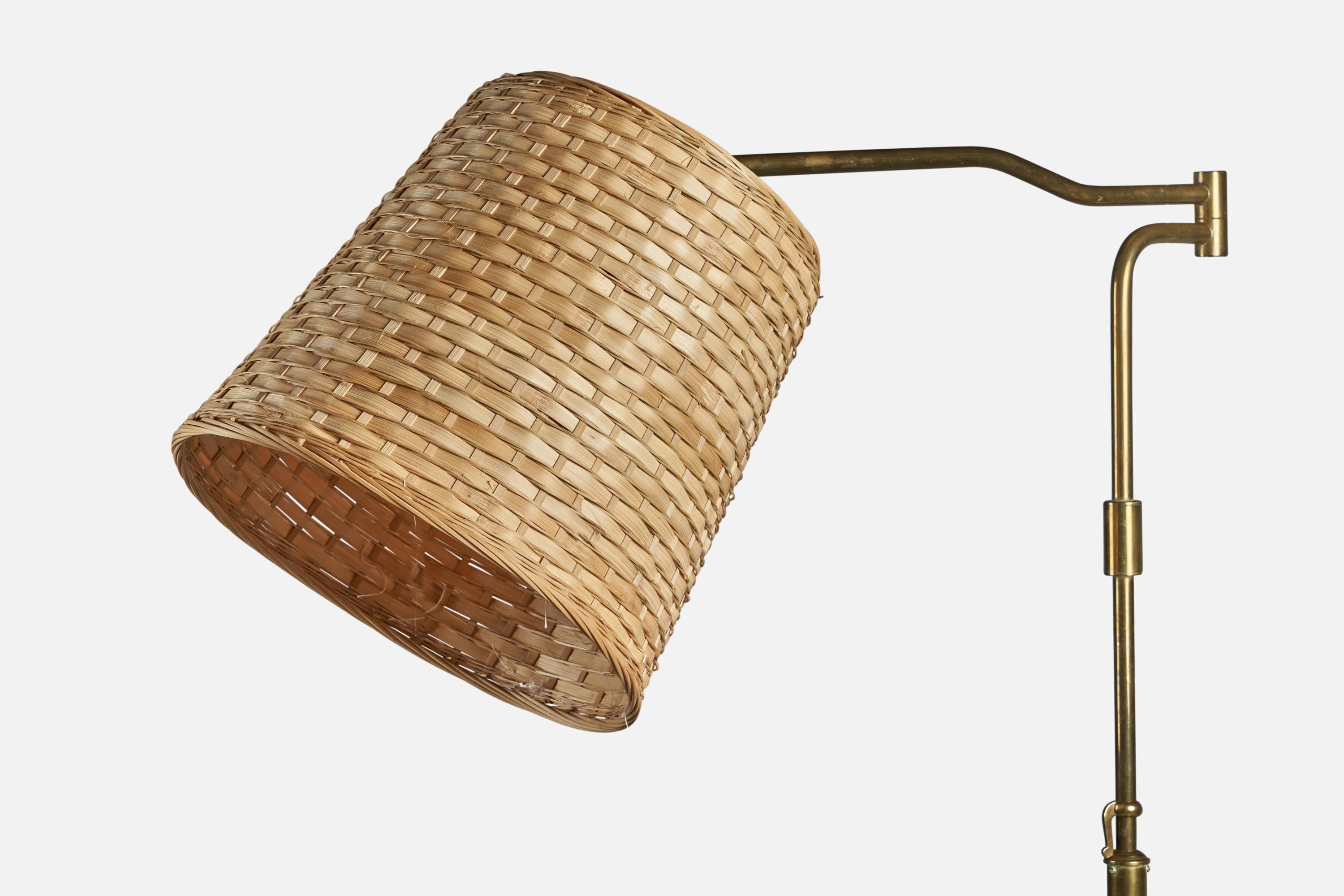 Italian Designer, Floor Lamp, Brass, Rattan, Italy, 1940s In Good Condition For Sale In High Point, NC