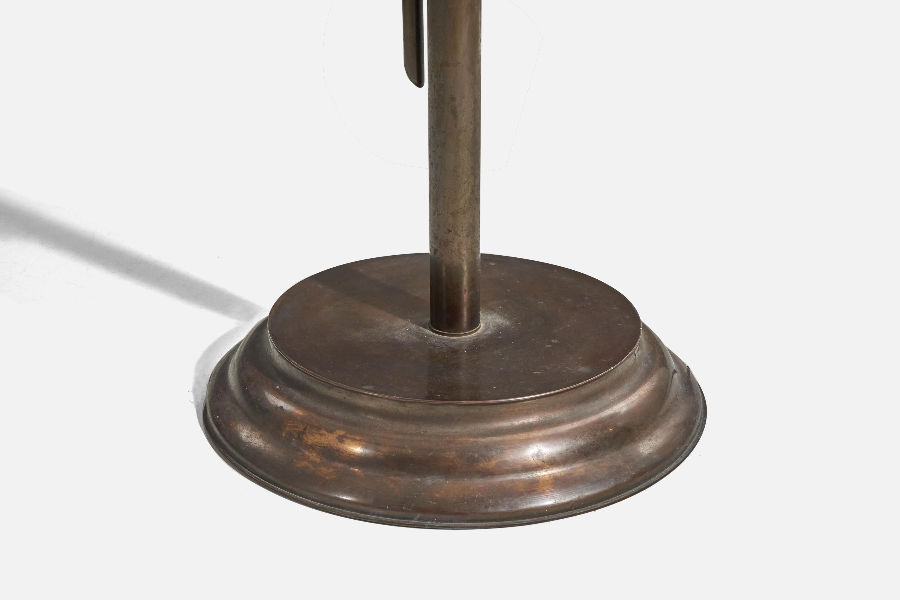 Mid-20th Century Italian Designer, Floor Lamp, Brass, Rattan, Italy, 1940s For Sale