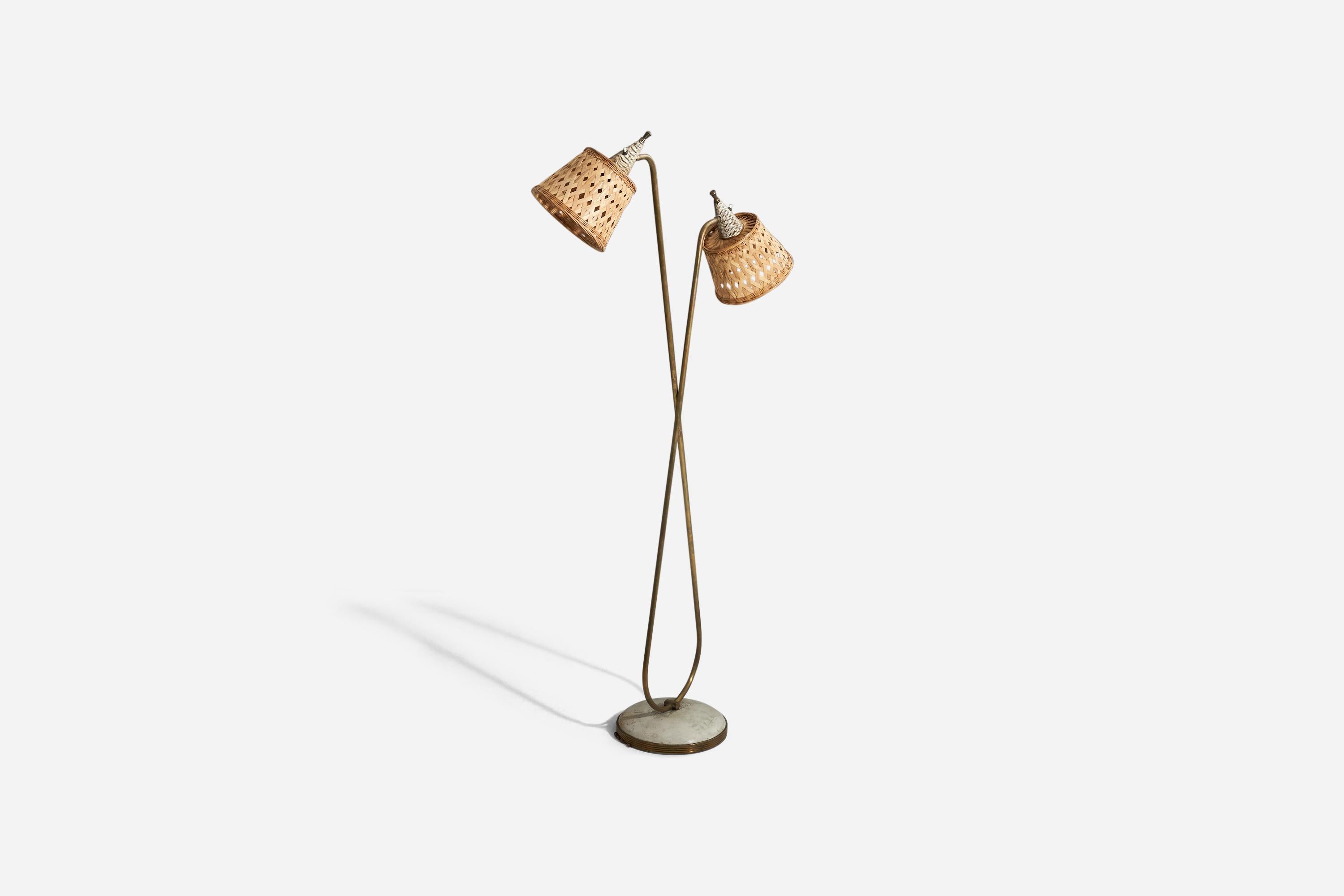 Mid-Century Modern Italian Designer, Floor Lamp, Brass, Rattan, Metal, Italy, 1940s For Sale