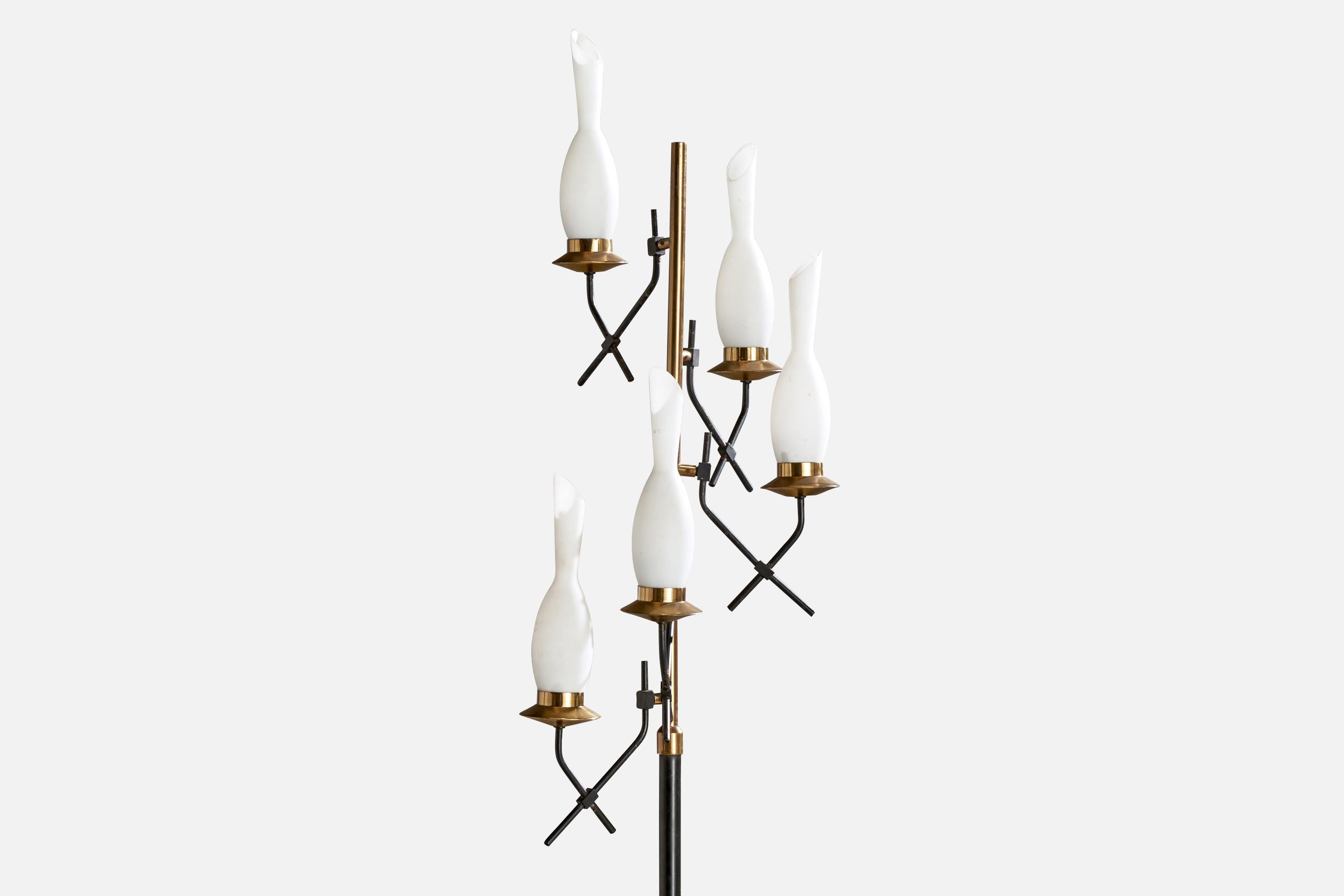 Mid-Century moderno Lampada da terra di design italiano, ottone, teak, vetro, metallo, Italia, anni '50 in vendita