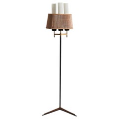 Lampada da terra di design italiano, rattan, ottone, metallo, teak, vetro, Italia, anni '50