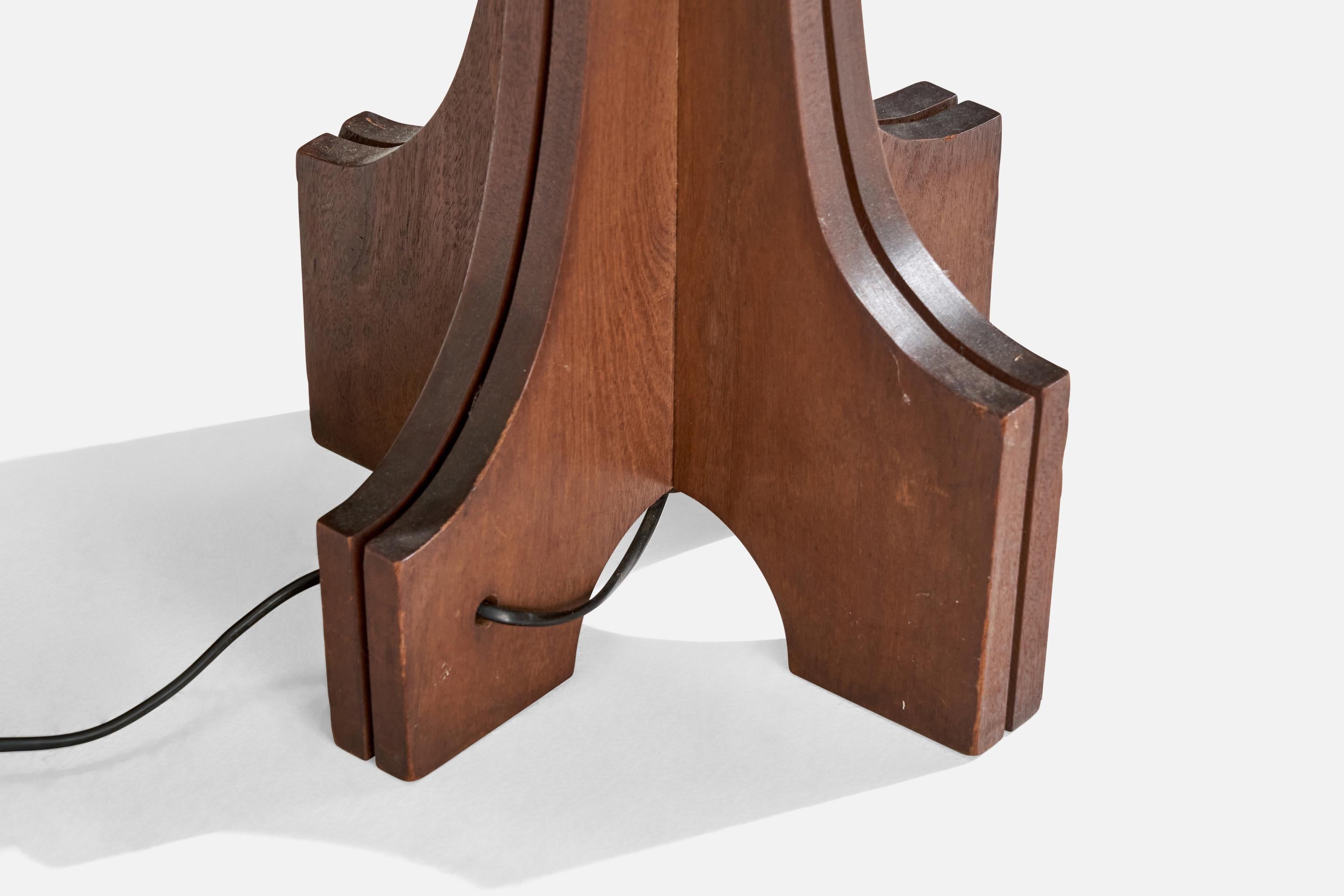 Ottone Lampada da terra di design italiano, noce, ottone, tessuto, Italia, anni '40 in vendita