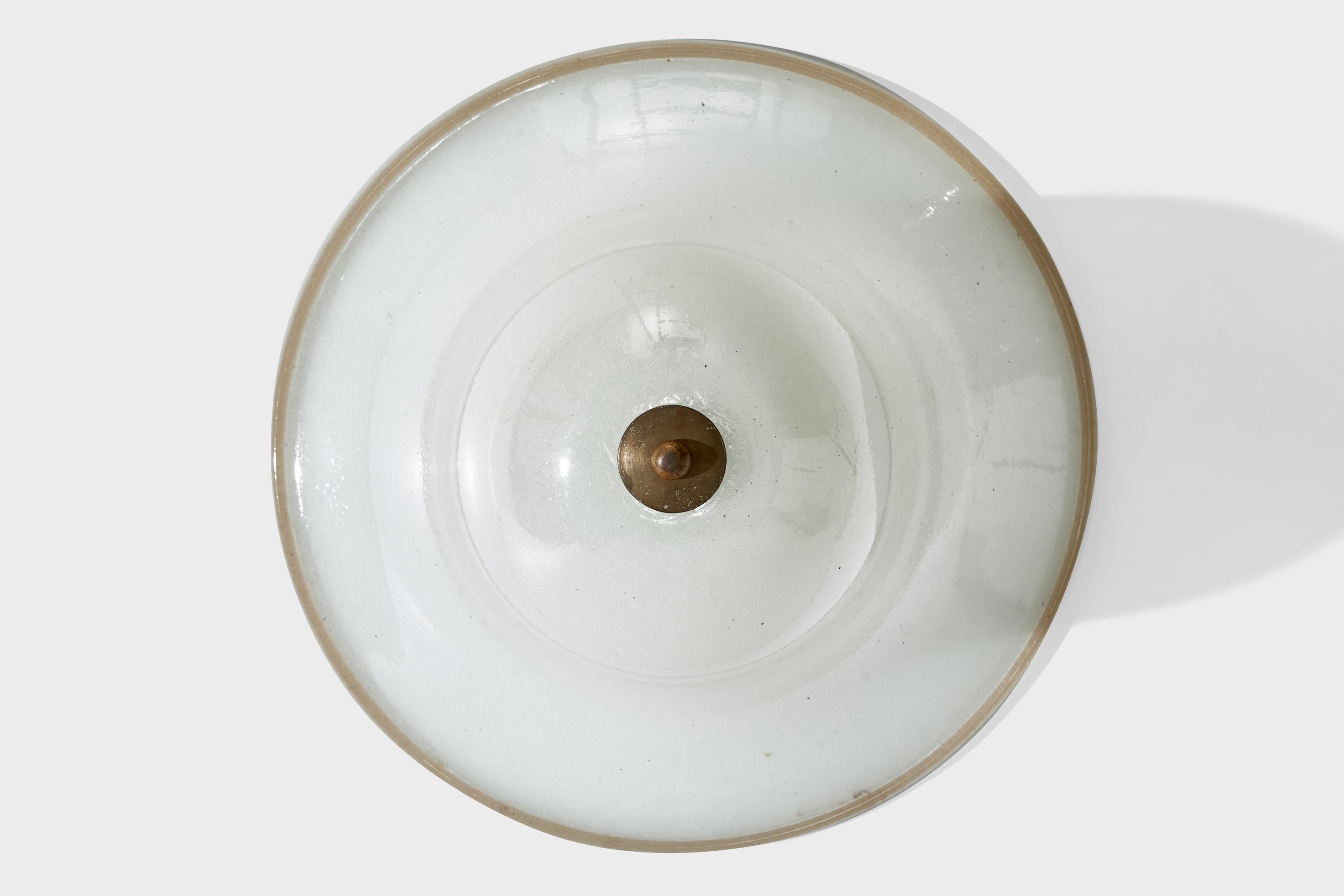 Design/One, affleurant, verre Pulegoso, laiton, Italie, années 1940 Bon état - En vente à High Point, NC