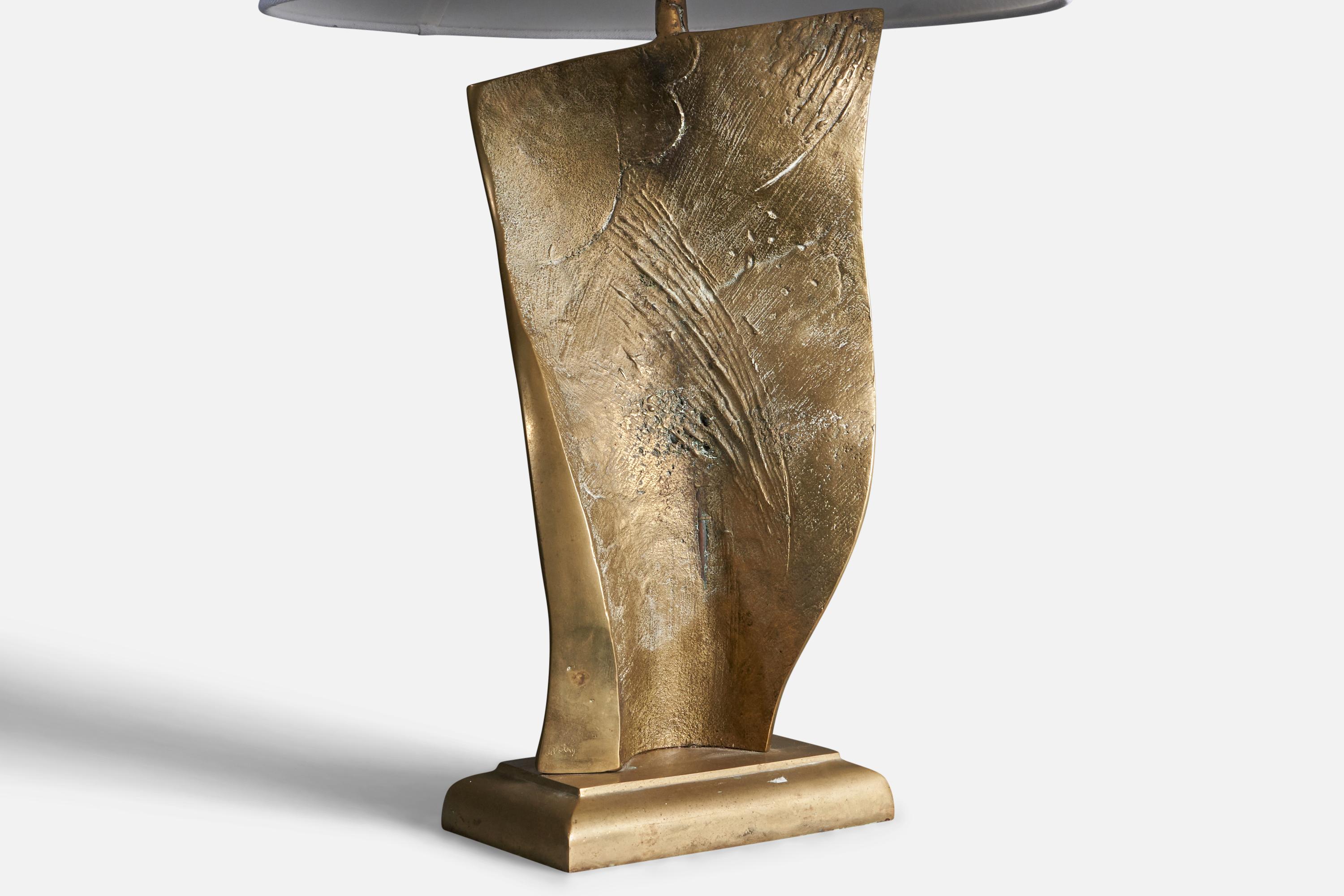 Mid-Century Modern Italian Designer, Freeform Table Lamp, Brass, Rattan, Italy, 1970s For Sale