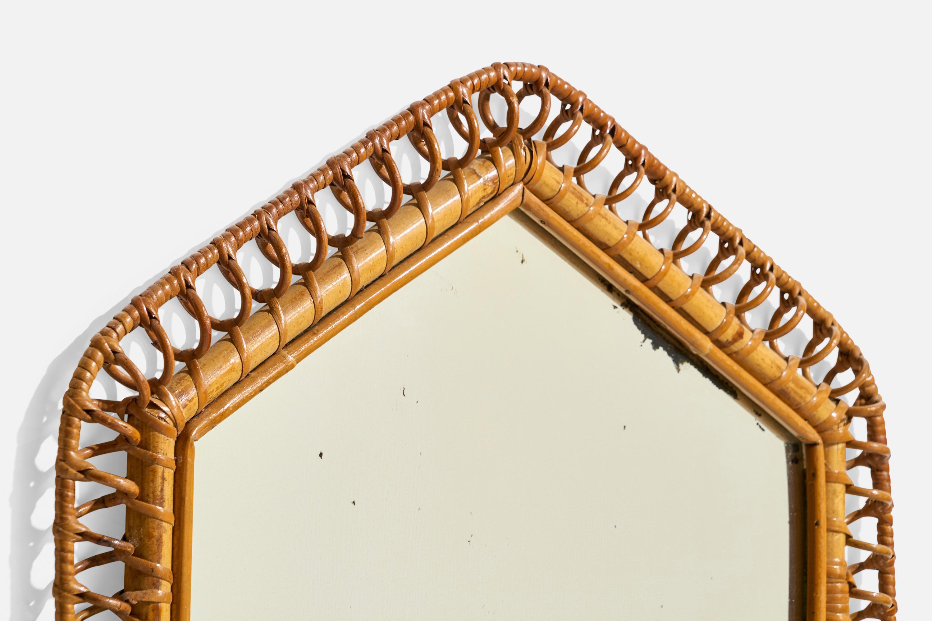 Sechseckiger italienischer Designer-Wandspiegel, Rattan, Spiegel, Italien, ca. 1950er Jahre (Italienisch) im Angebot