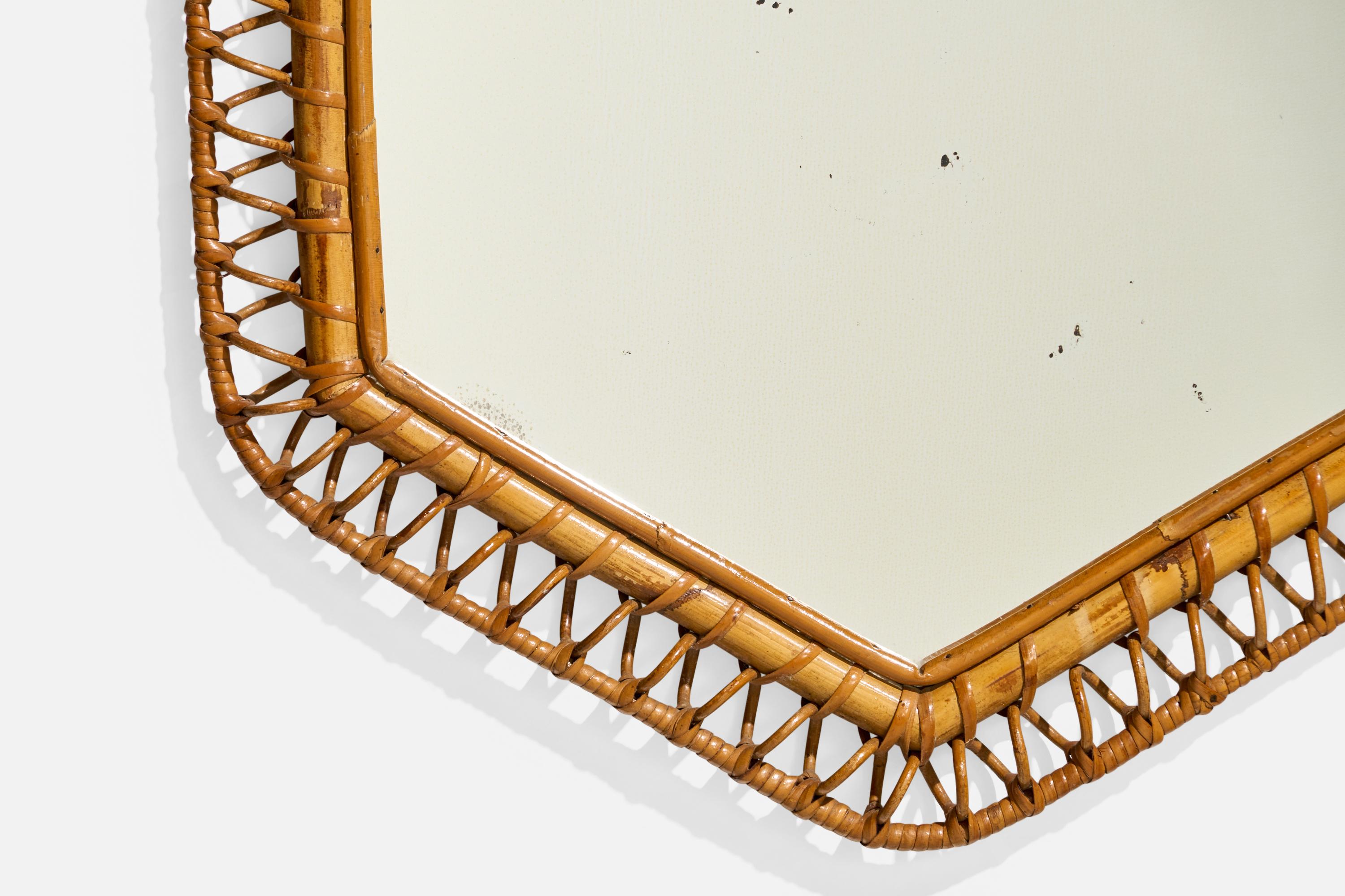 Sechseckiger italienischer Designer-Wandspiegel, Rattan, Spiegel, Italien, ca. 1950er Jahre (Mitte des 20. Jahrhunderts) im Angebot
