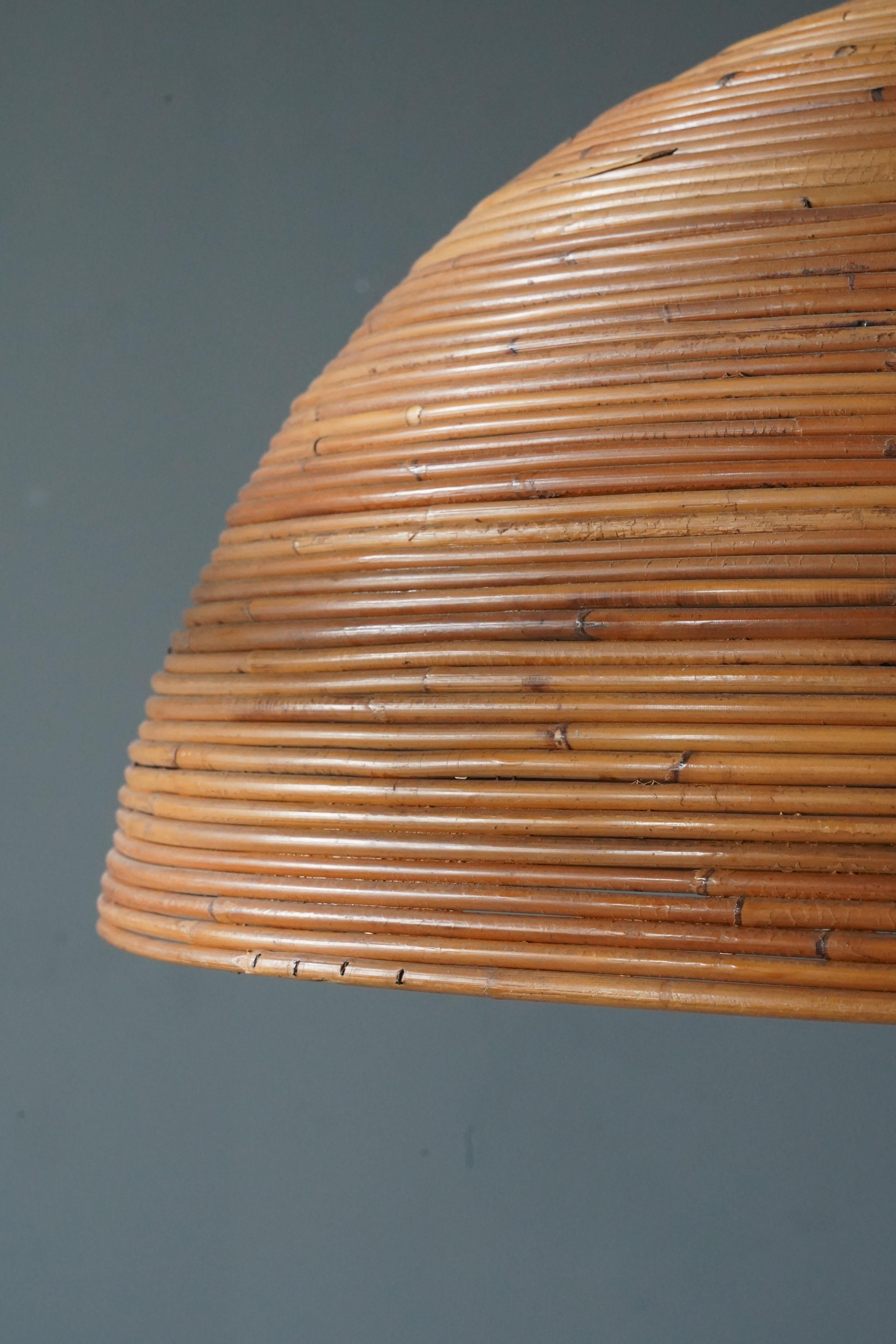 Italian Designer, Large Pendant Light, Bamboo, Brass, Italy, 1970s In Good Condition In High Point, NC