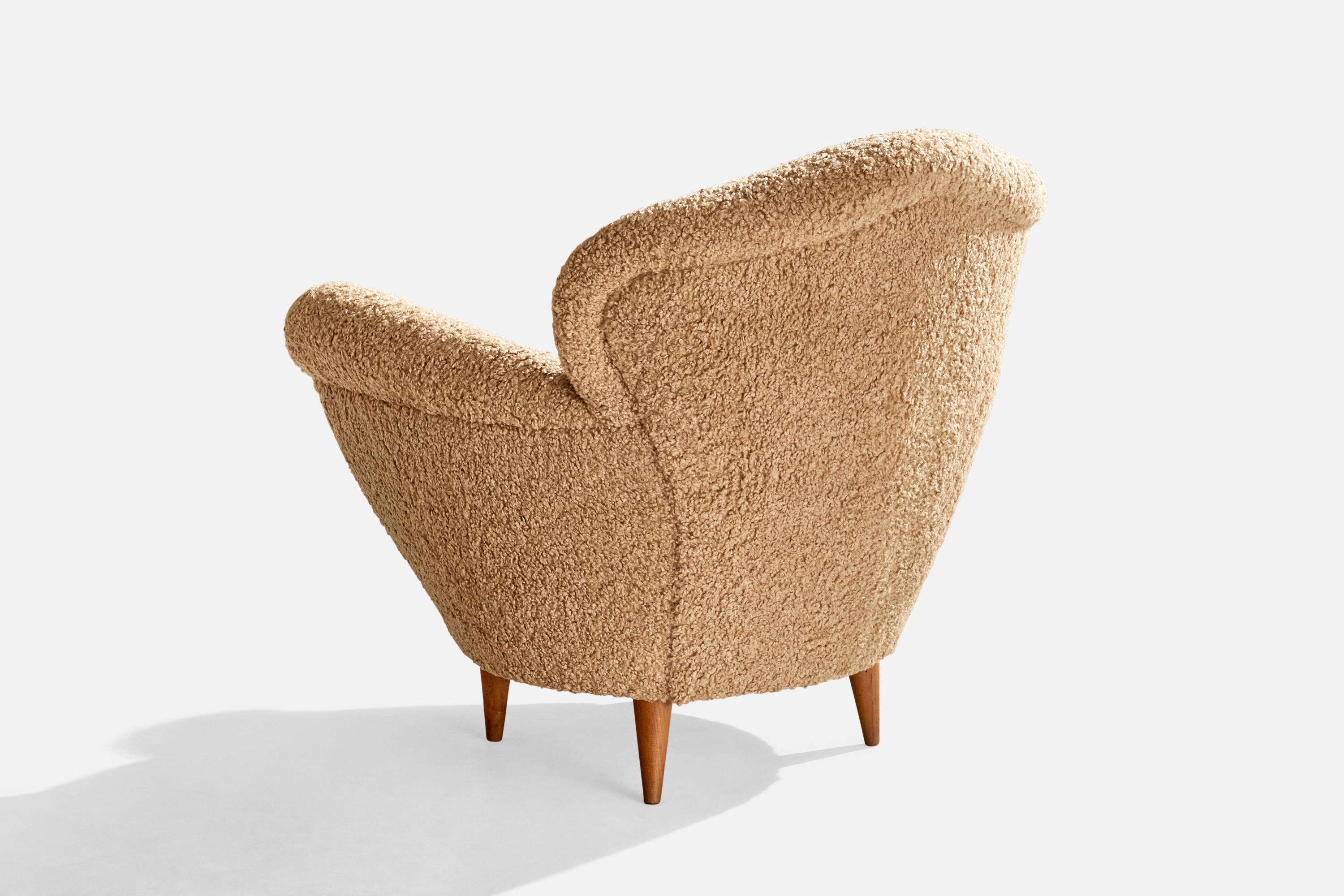 Italian Designer, Lounge Chair, Fabric, Wood, Italy, 1940s For Sale 1