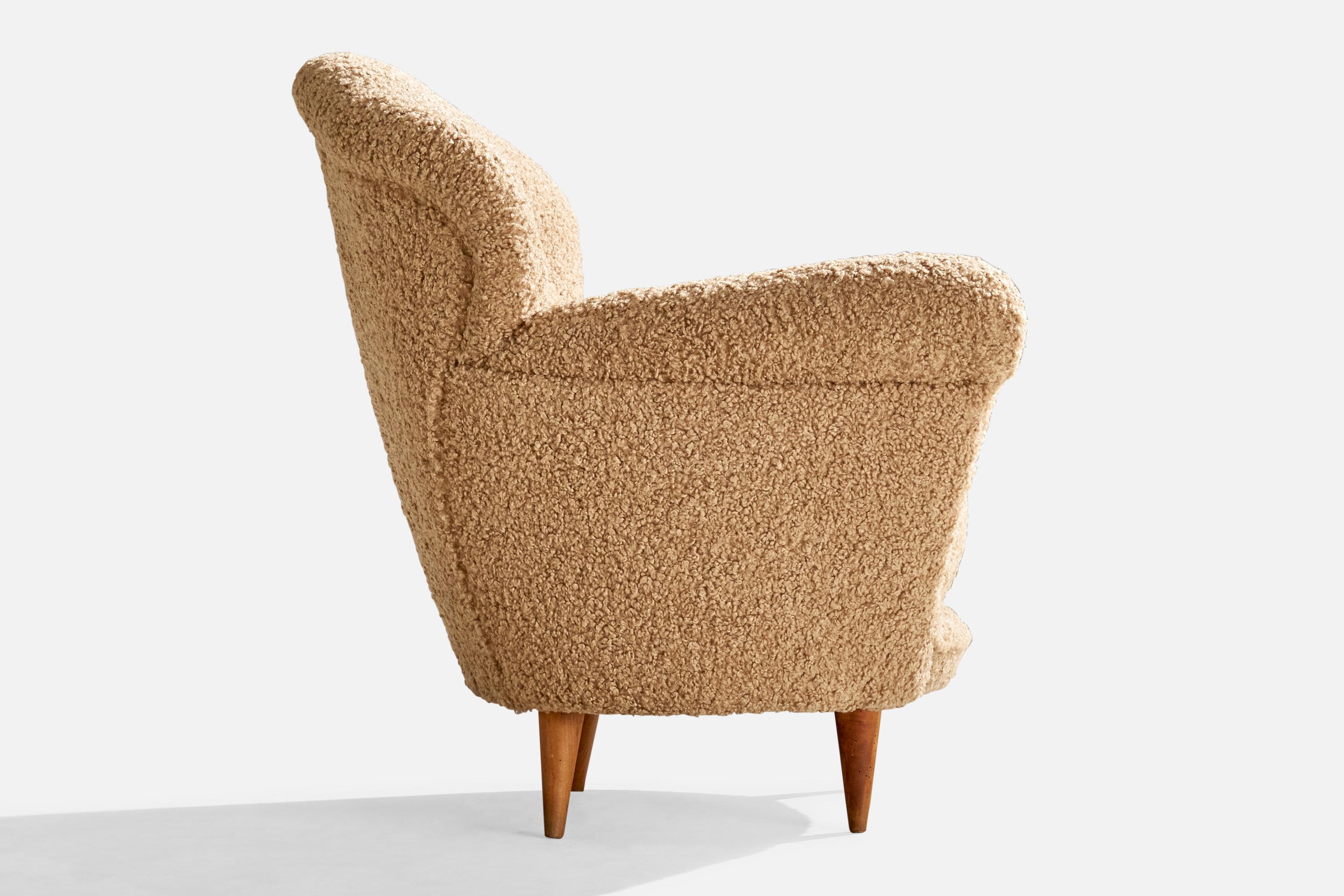Italian Designer, Lounge Chair, Fabric, Wood, Italy, 1940s For Sale 2