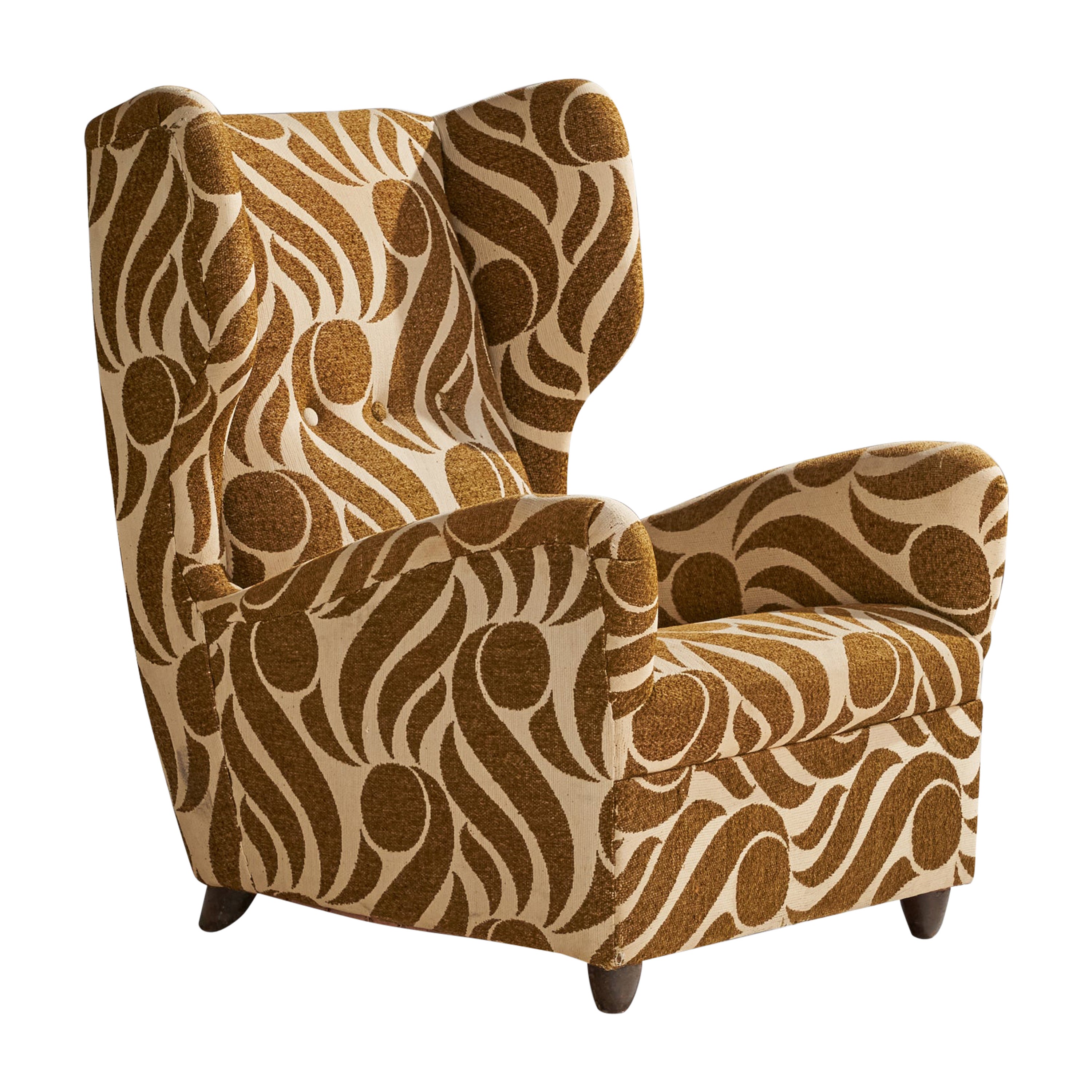 Designer italien, fauteuil de salon, tissu, bois, Italie, années 1940