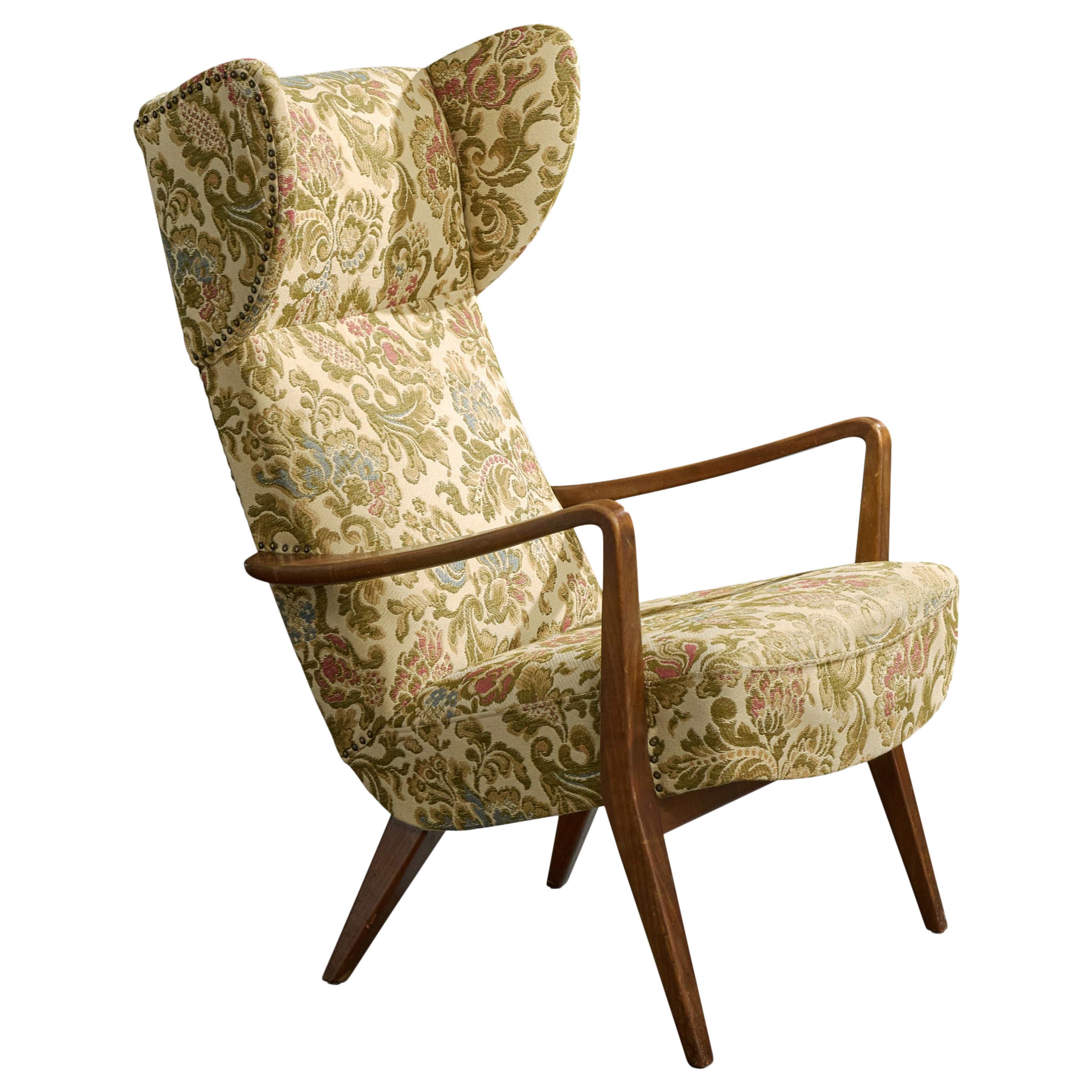 Italian Designer, Lounge Chair, Fabric, Wood, Italy, 1950s For Sale