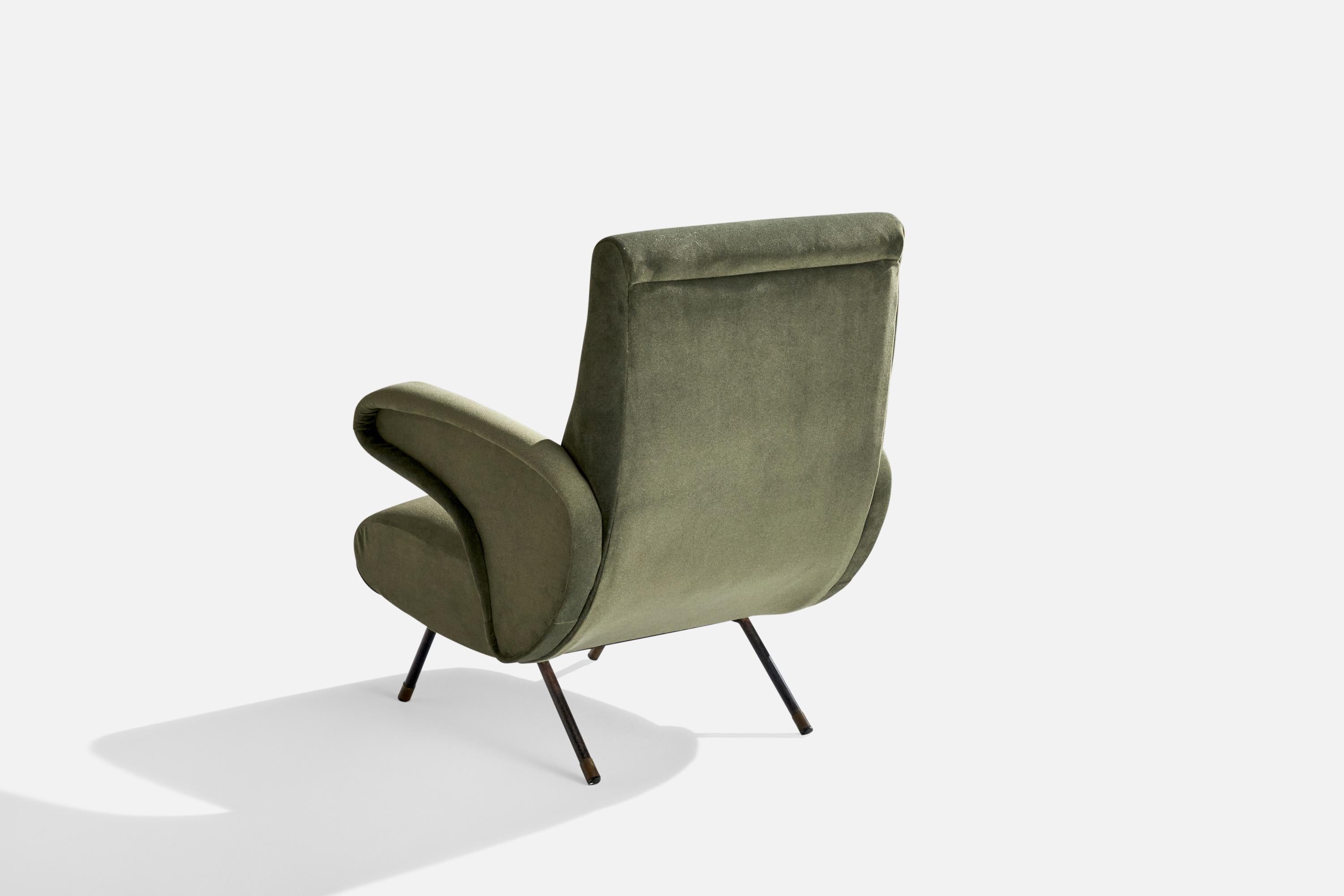 Italian Designer, Lounge Chair, Velvet, Iron, Italy, 1950s In Good Condition For Sale In High Point, NC