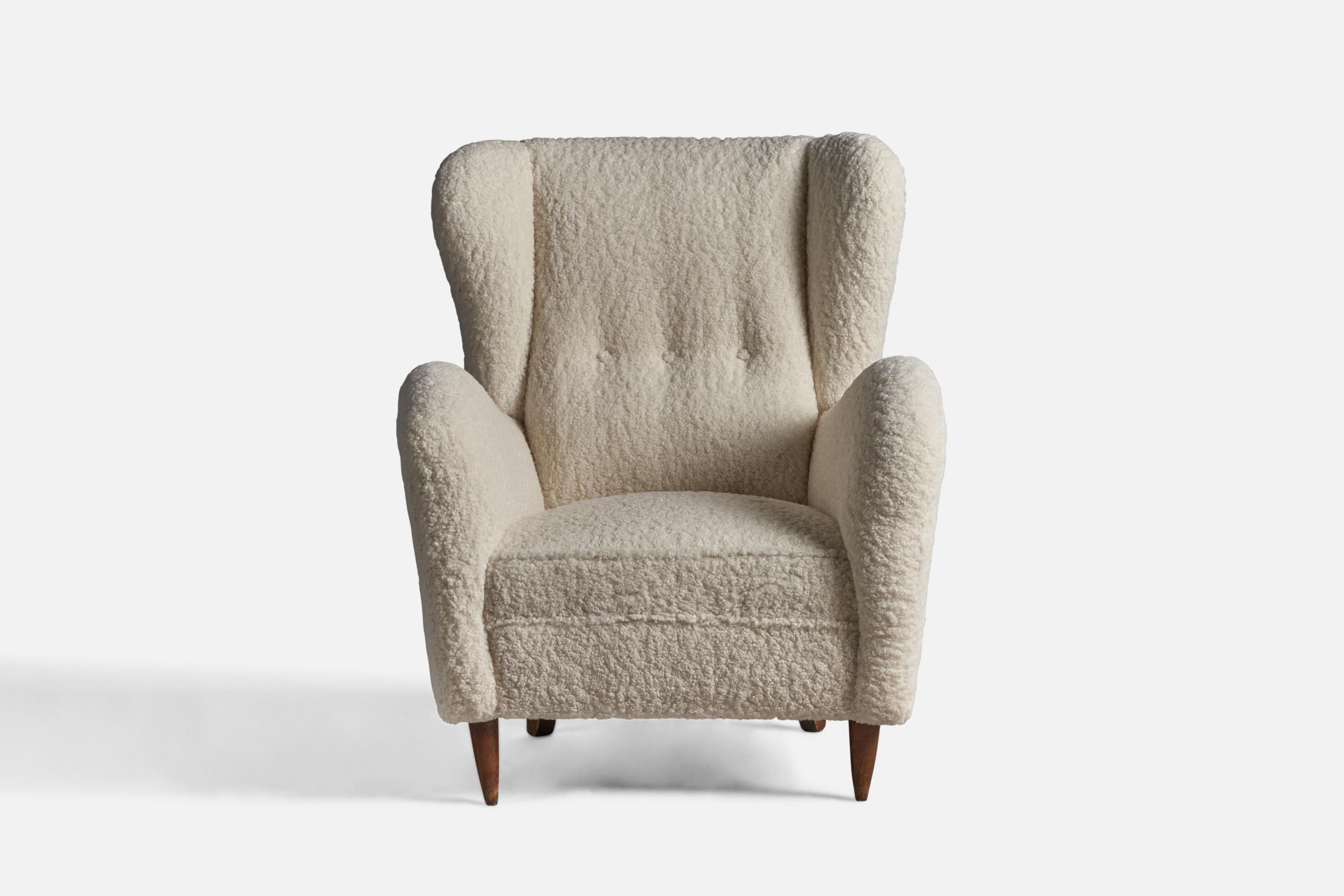 Organic Modern Italian Designer, Lounge Chair, Wood, Fabric, Italy, 1940s For Sale