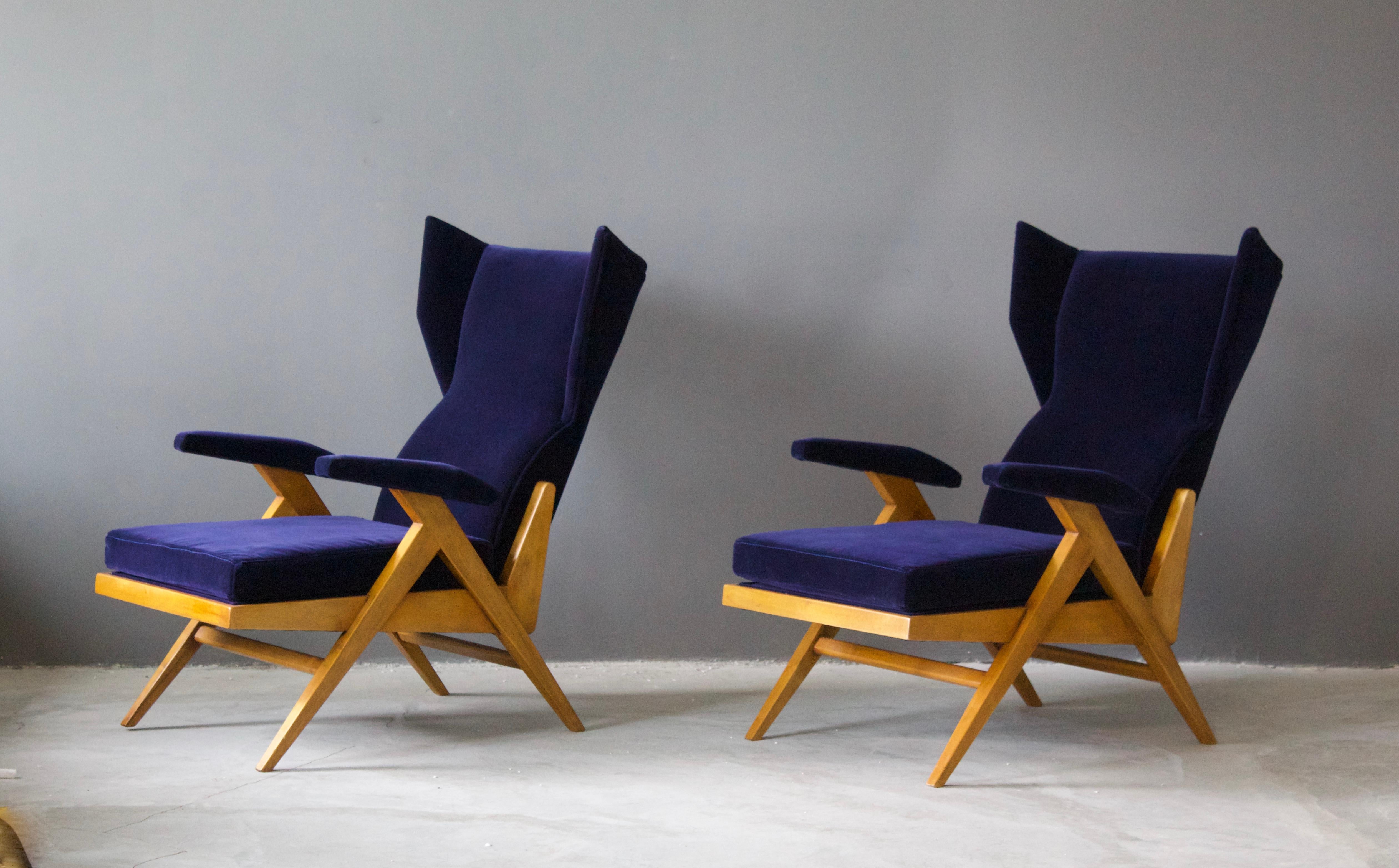 Mid-Century Modern Renzo Franchi, Lounge Chairs, Light wood, Blue Velvet, Italy, 1950s For Sale