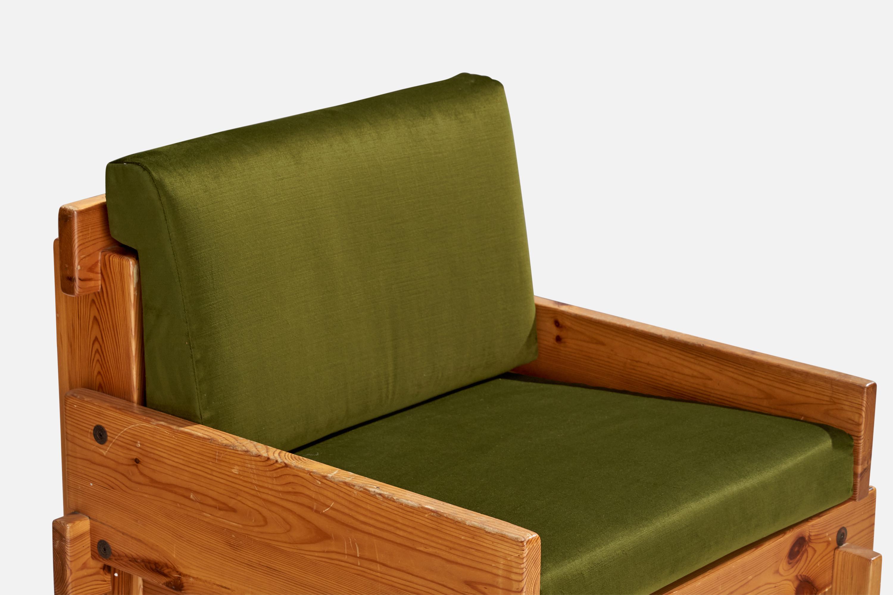 Italian Designer, Lounge Chairs, Pine, Velvet, Italy, 1970s For Sale 5