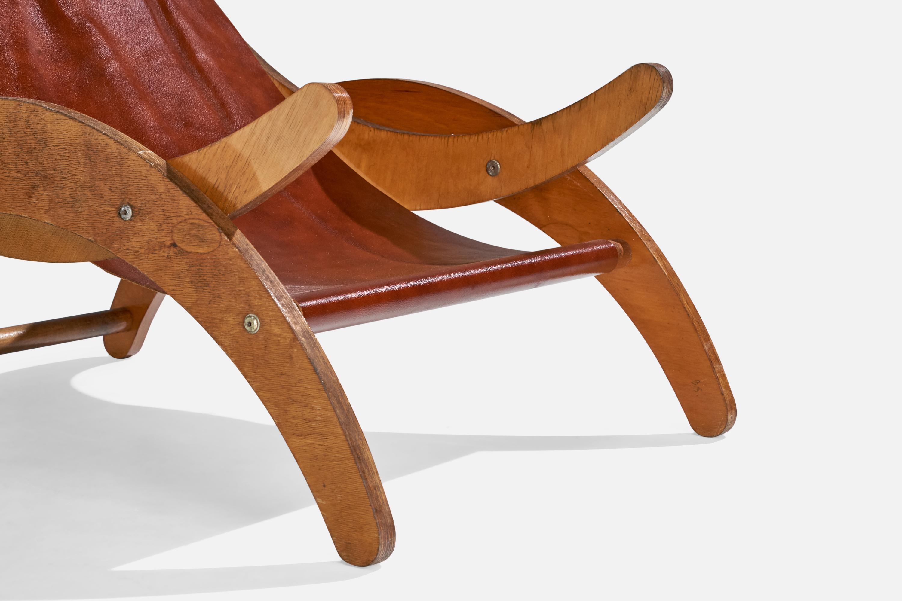 Diseñador italiano, sillas de salón, madera contrachapada, cuero, Italia, años 50 en venta 3