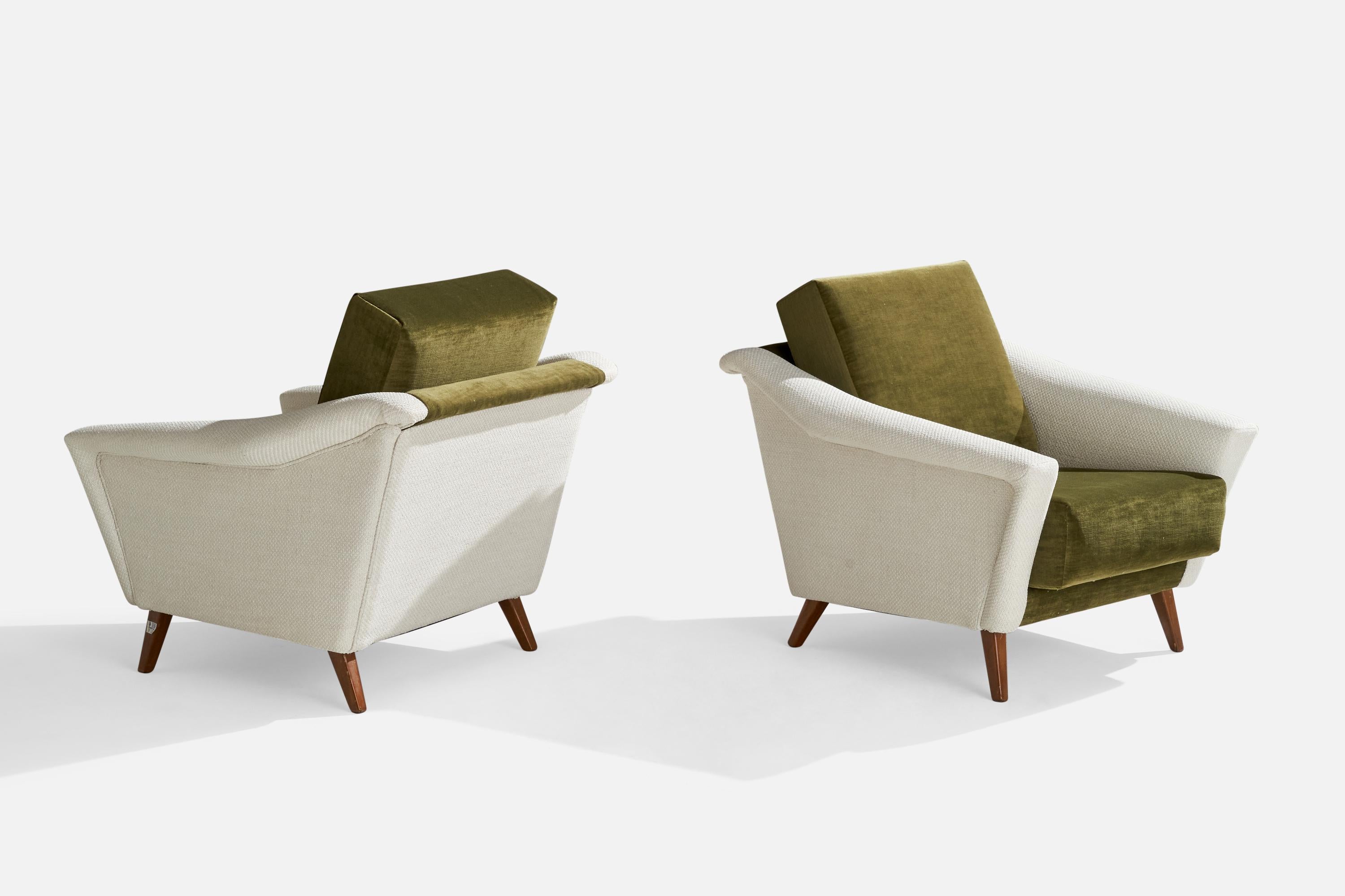 Mid-20th Century Italian Designer, Lounge Chairs, Velvet, Fabric, Walnut, Italy, 1950s For Sale