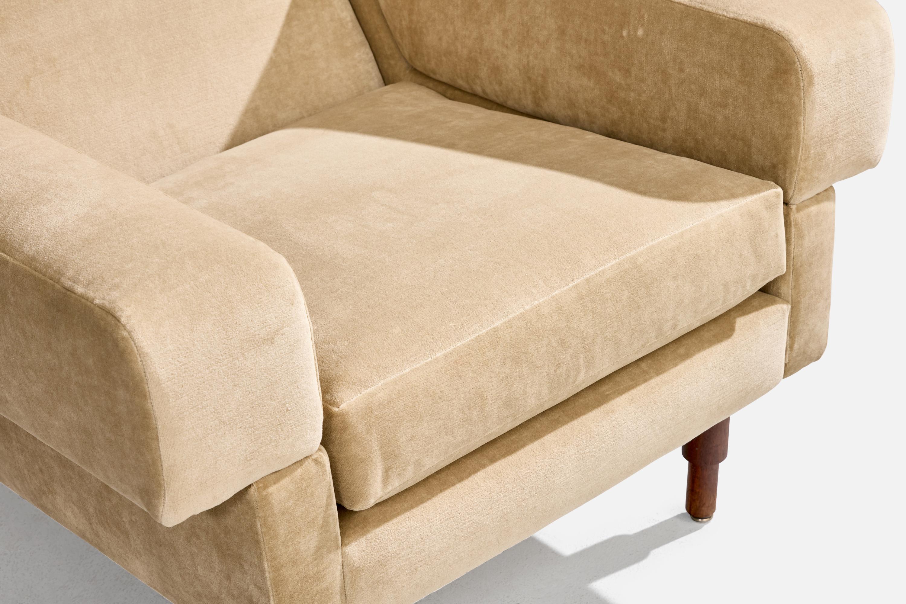 Italian Designer, Lounge Chairs, Velvet, Wood, Italy, 1950s en vente 4