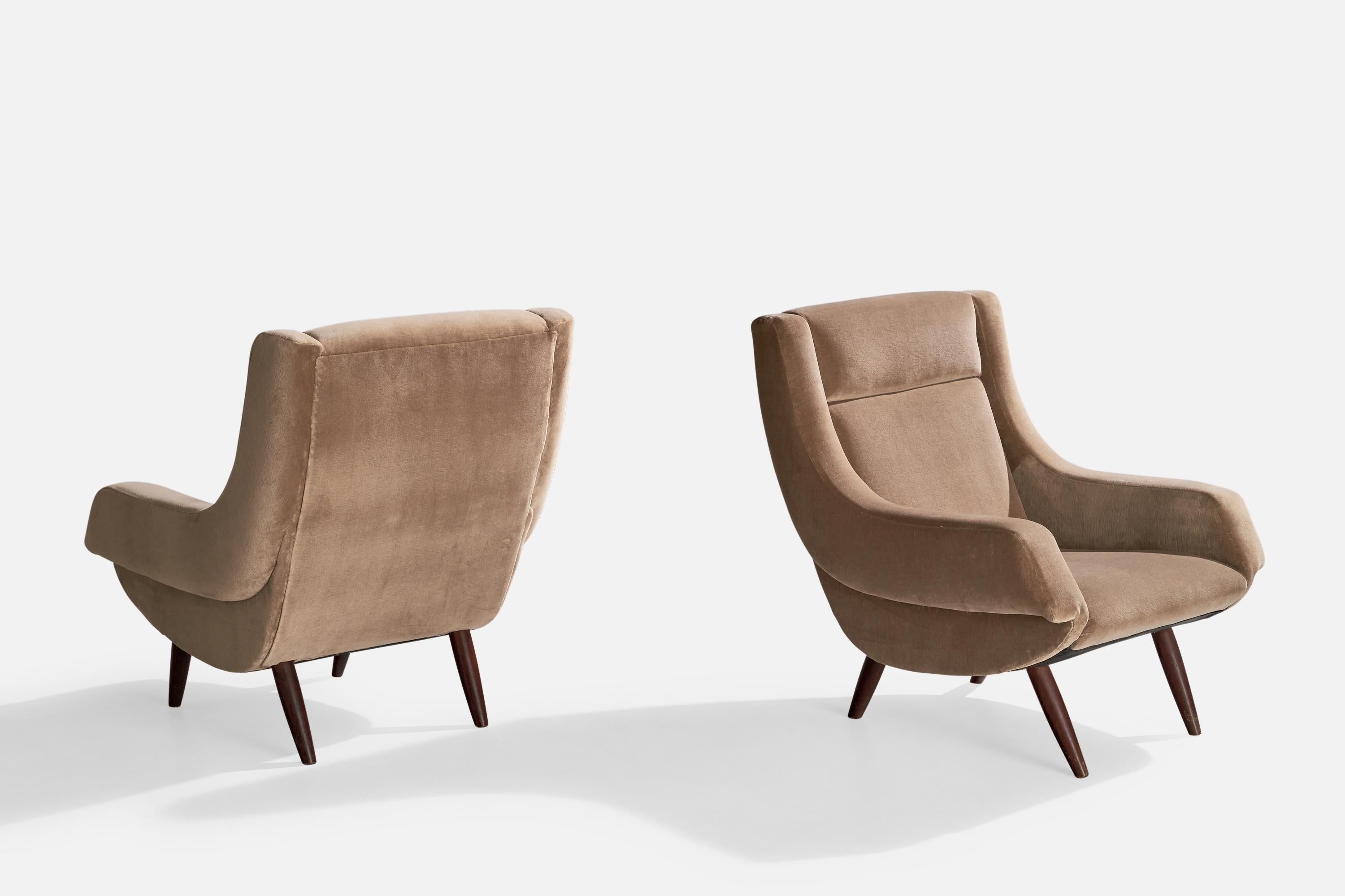 Mid-Century Modern Italian Designer, Lounge Chairs, Velvet, Wood, Italy, 1950s For Sale