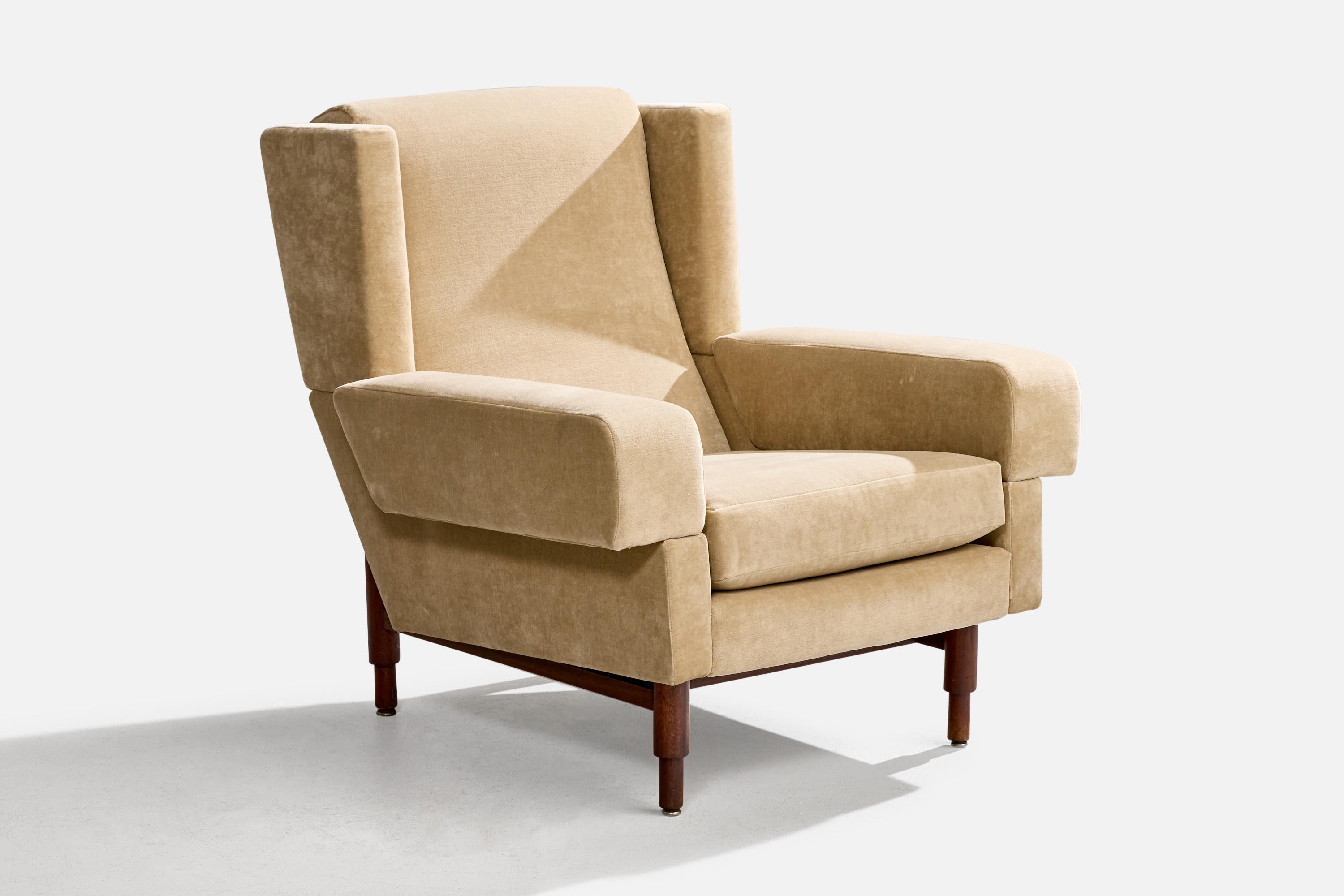Italian Designer, Lounge Chairs, Velvet, Wood, Italy, 1950s Bon état - En vente à High Point, NC