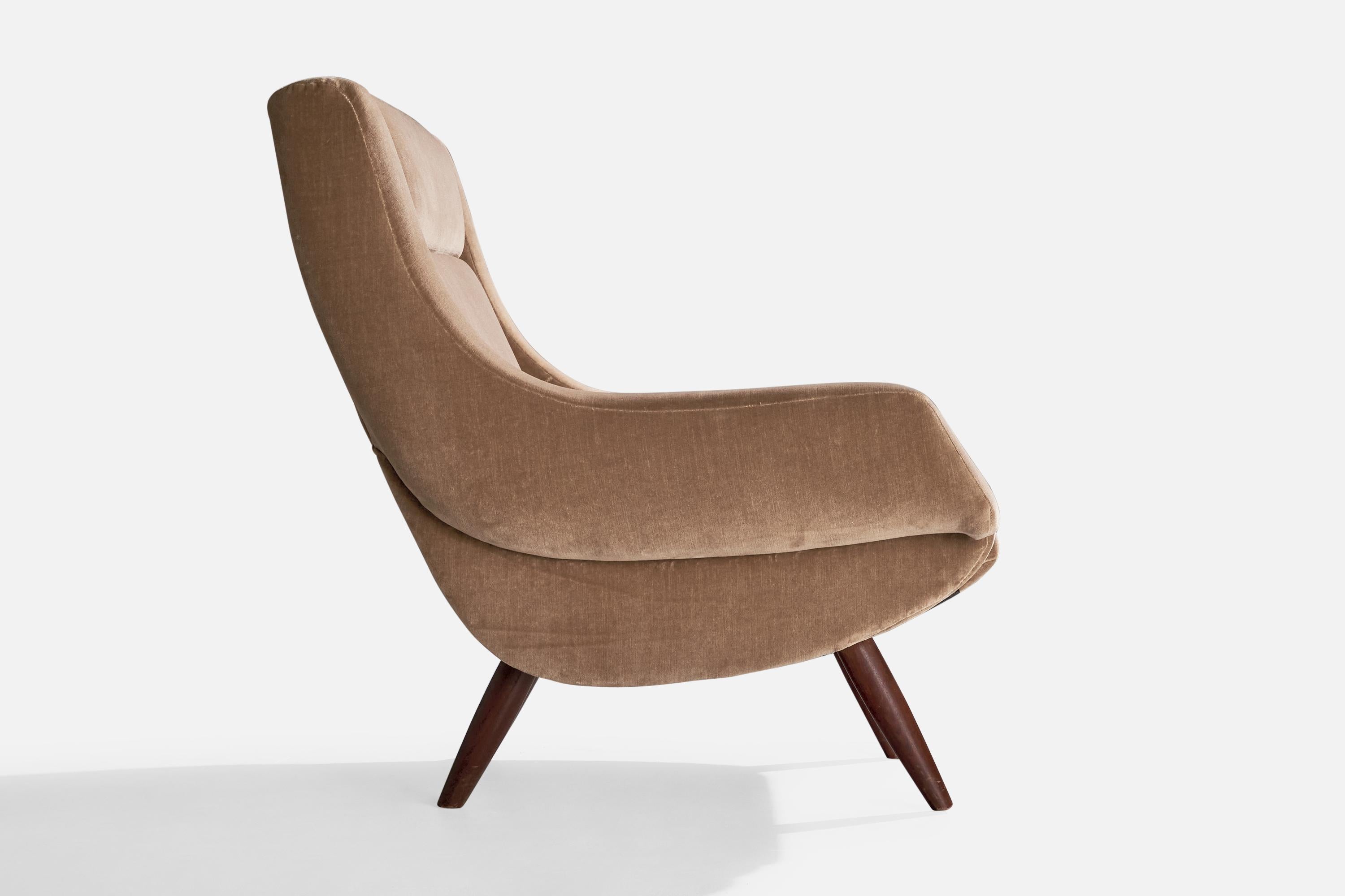 Italian Designer, Lounge Chairs, Velvet, Wood, Italy, 1950s For Sale 1