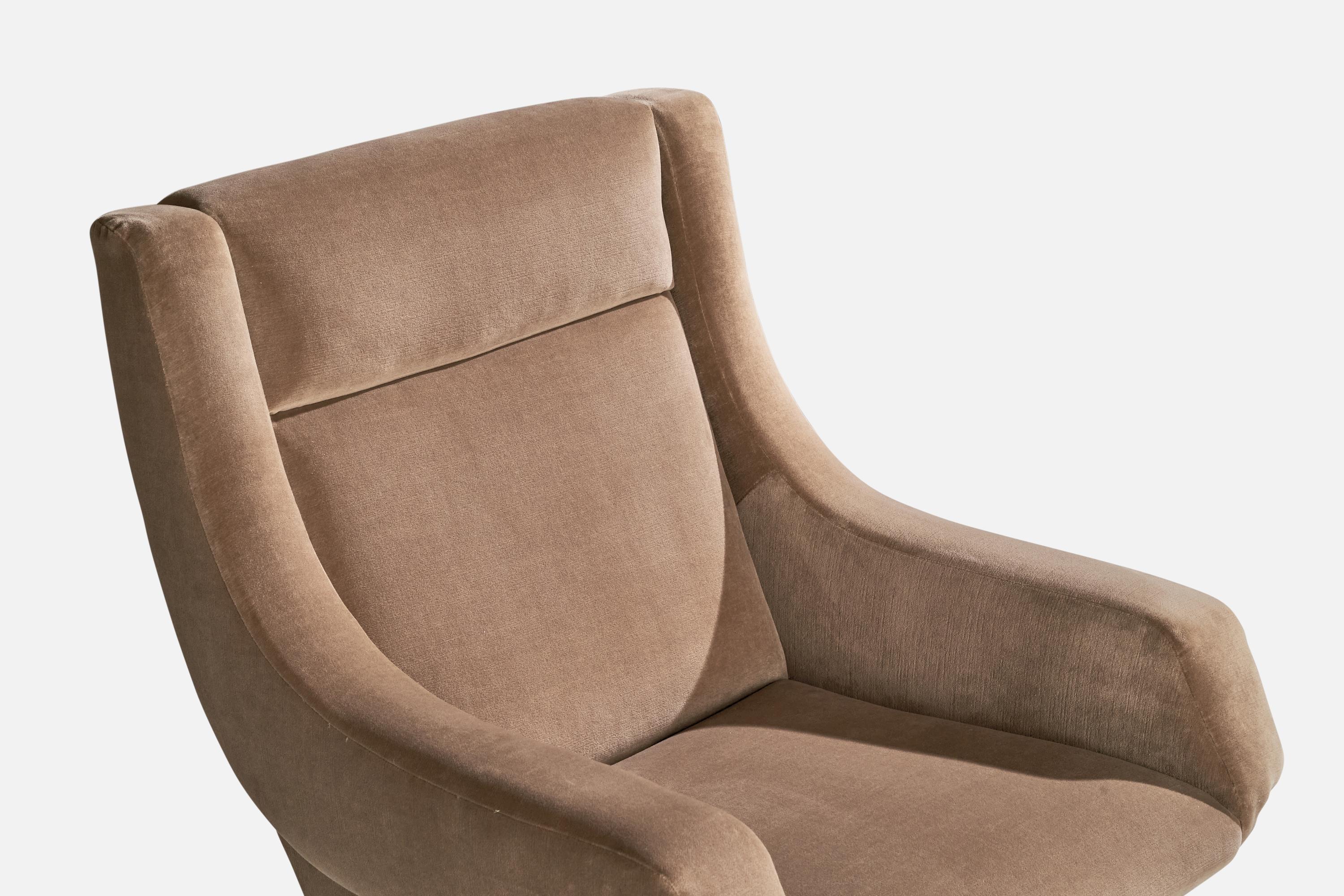 Italian Designer, Lounge Chairs, Velvet, Wood, Italy, 1950s For Sale 2