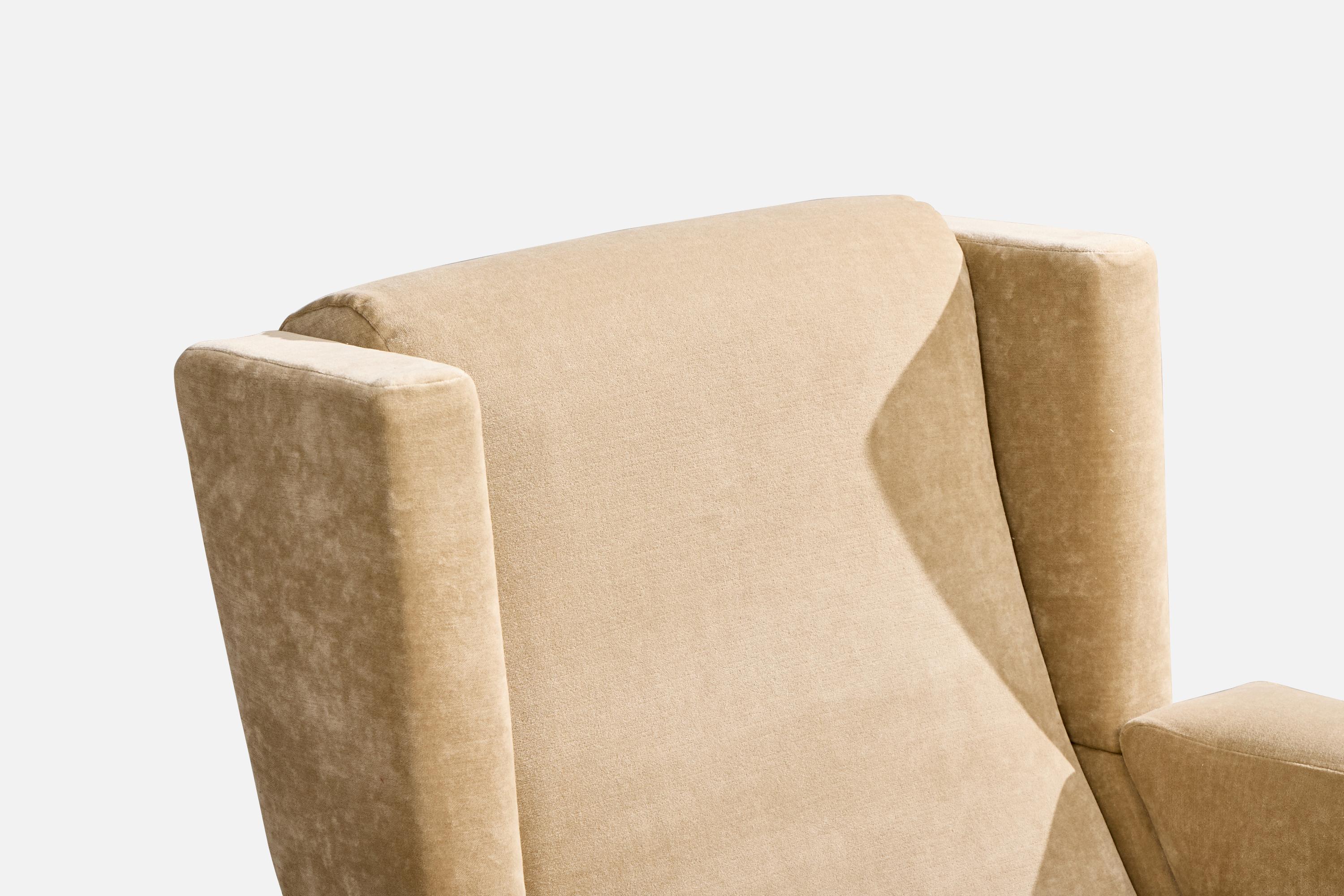 Italian Designer, Lounge Chairs, Velvet, Wood, Italy, 1950s en vente 2