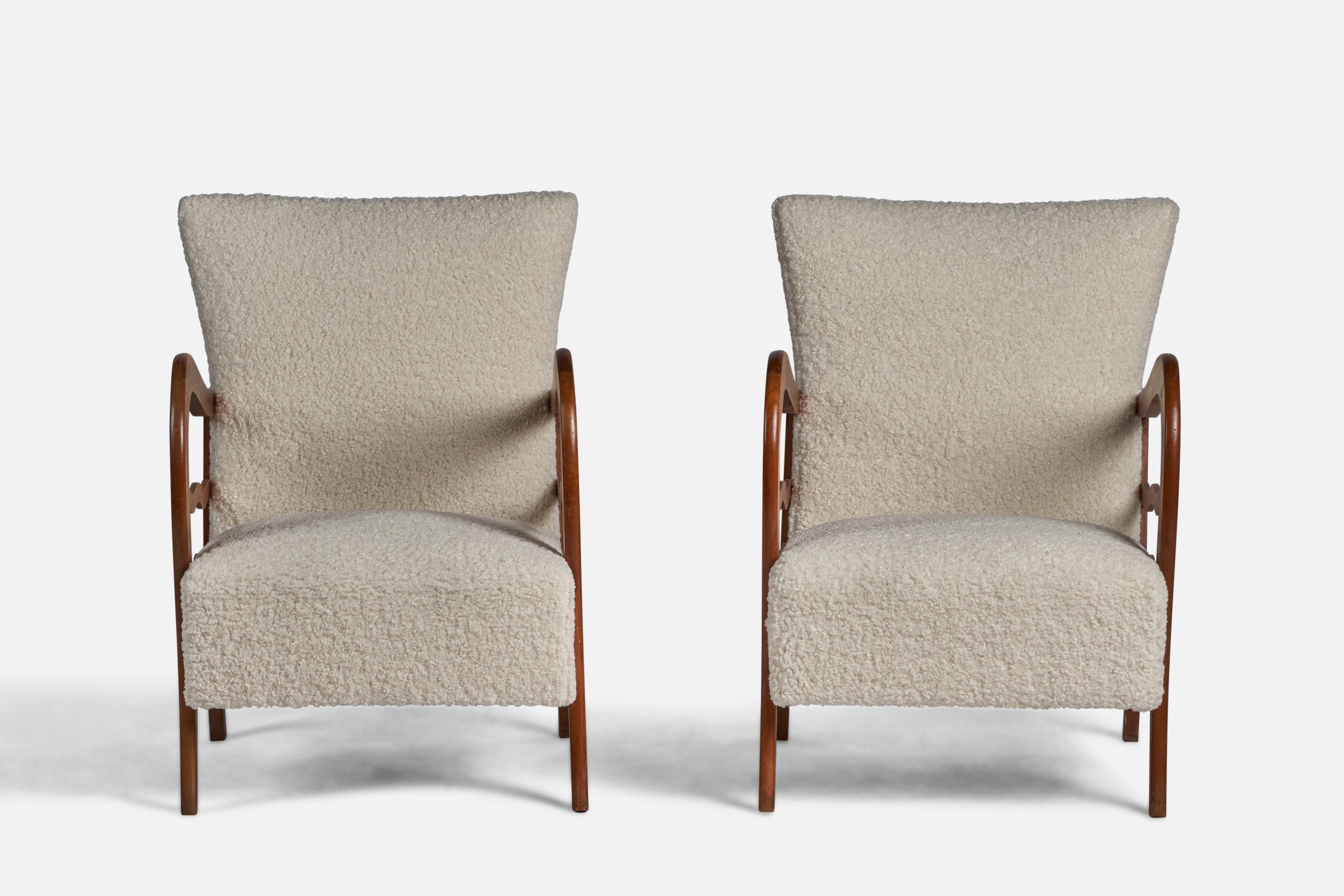 Modern Italian Designer, Lounge Chairs, Walnut, Fabric, Italy, 1940s