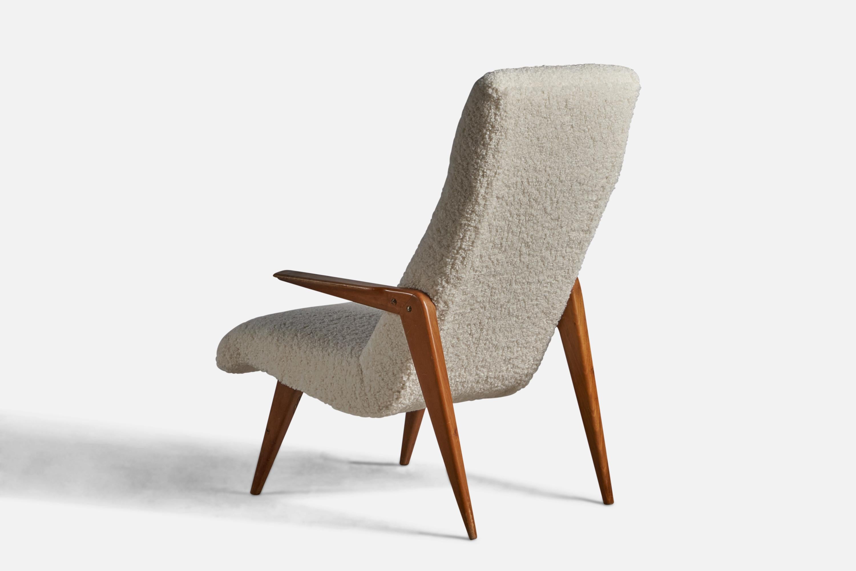 Mid-Century Modern Italian Designer, Lounge Chairs, Walnut, Fabric, Italy, 1950s For Sale