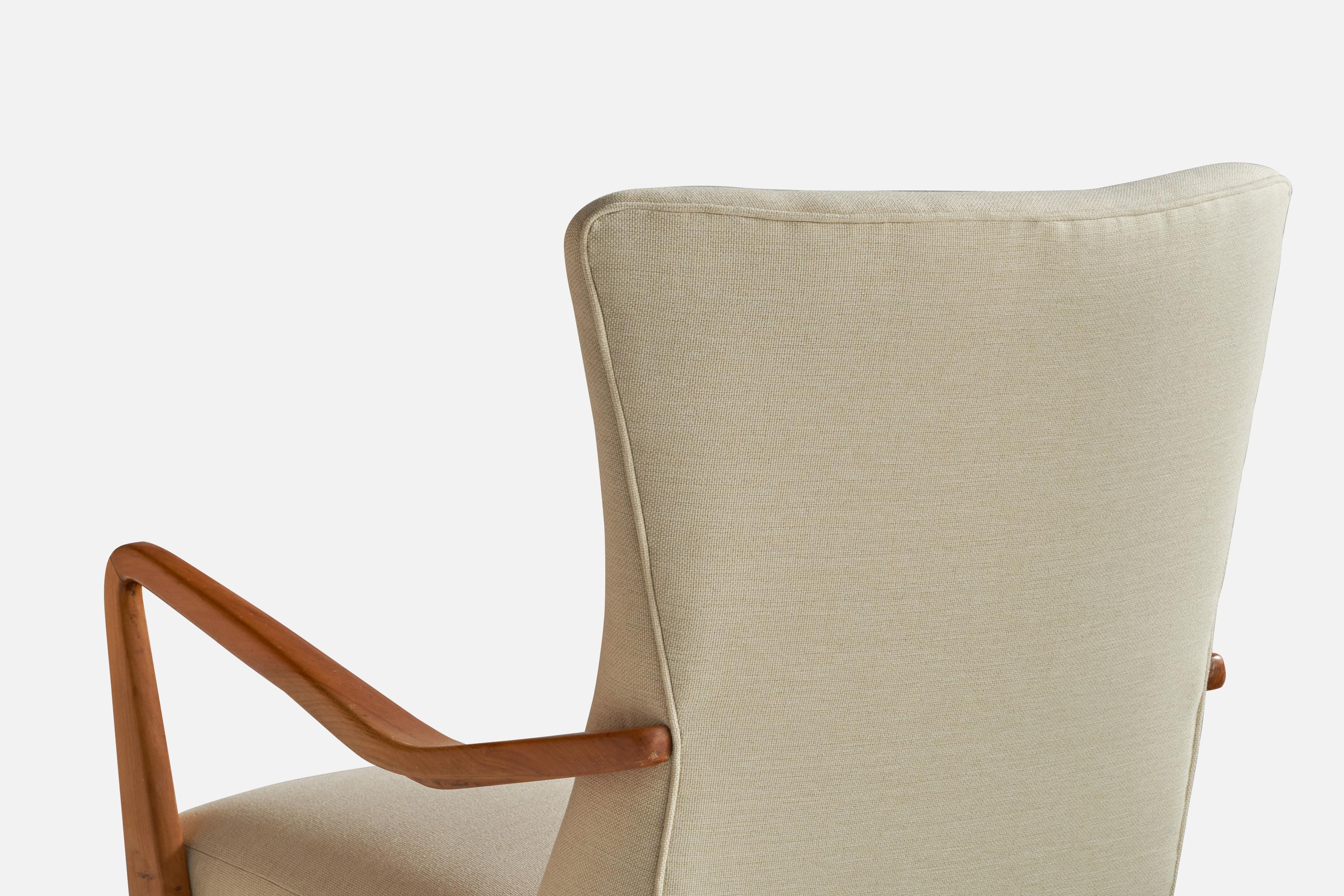 Mid-20th Century Italian Designer, Lounge Chairs, Walnut, Fabric, Italy, 1950s