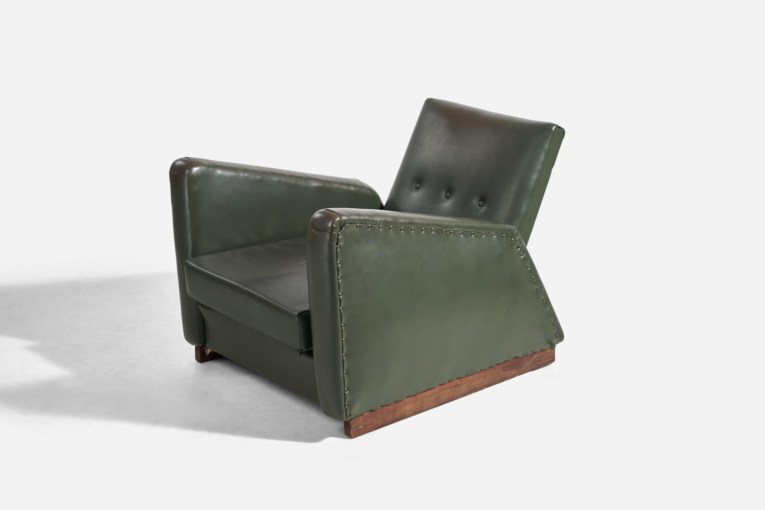 Art Deco Italian Designer, Lounge Chairs with Ottomans, Green Leatherette, Wood, 1940s For Sale