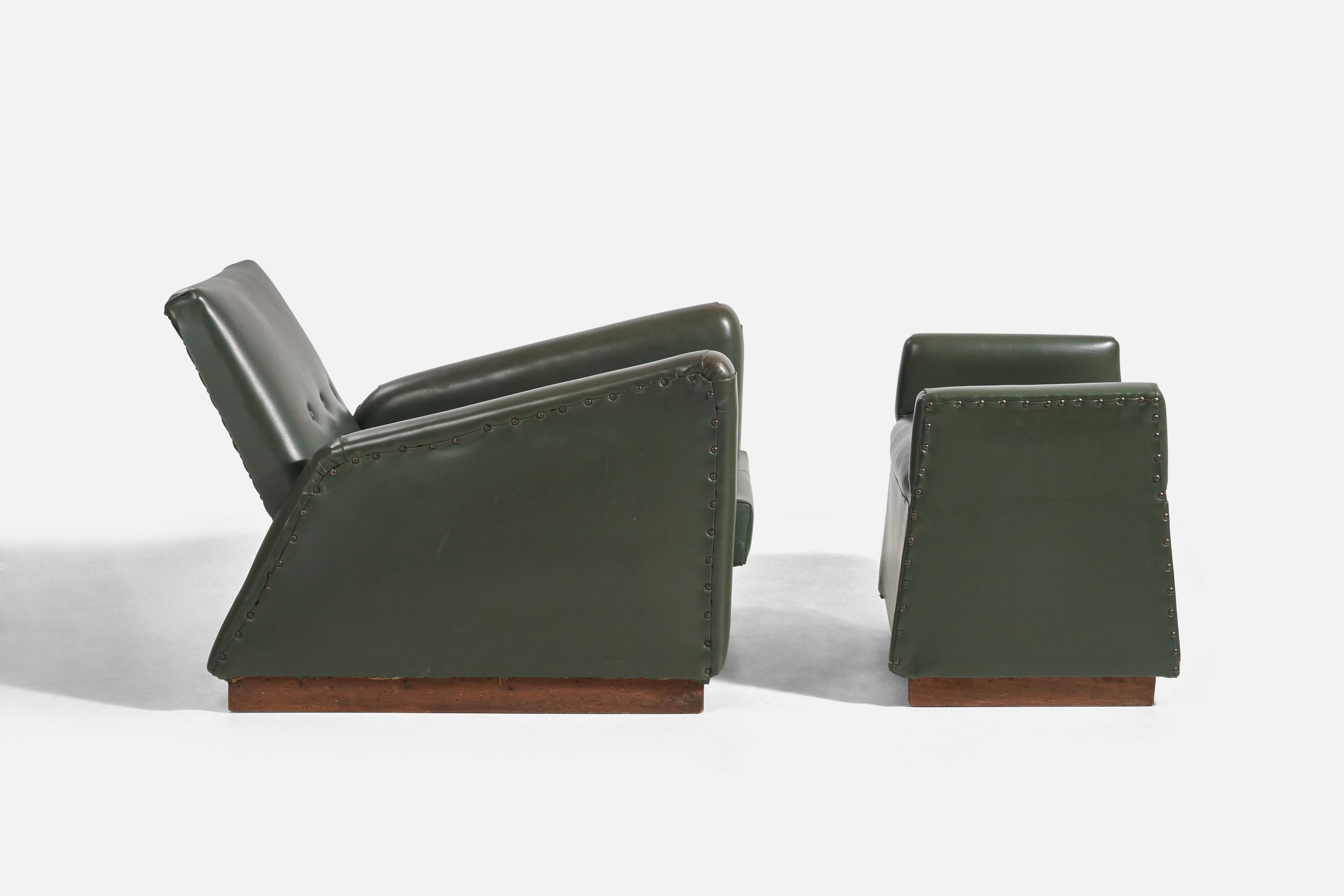 Mid-20th Century Italian Designer, Lounge Chairs with Ottomans, Green Leatherette, Wood, 1940s