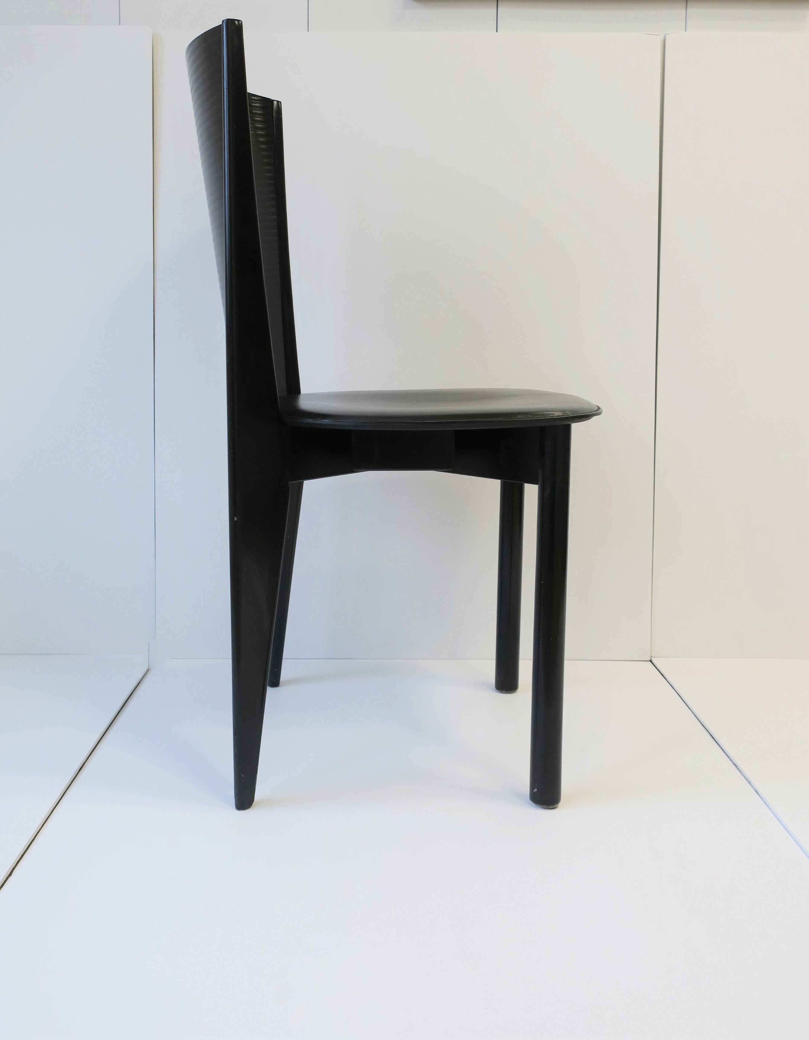 Italian Designer Postmodern Black Lacquer Wood and Leather Side Chair  For Sale 1