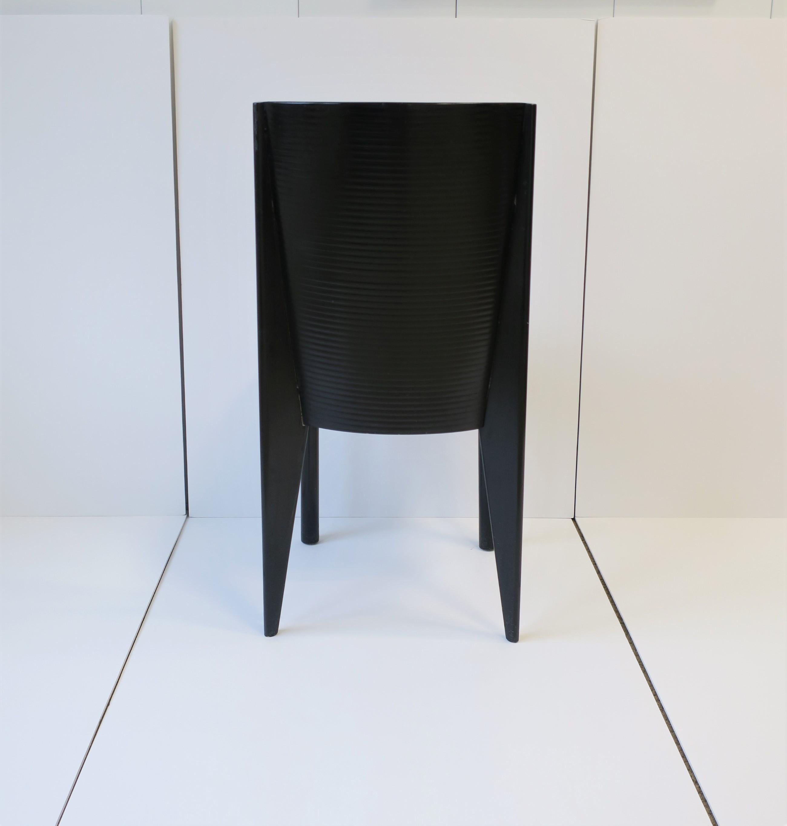 Italian Designer Postmodern Black Lacquer Wood and Leather Side Chair In Good Condition For Sale In New York, NY