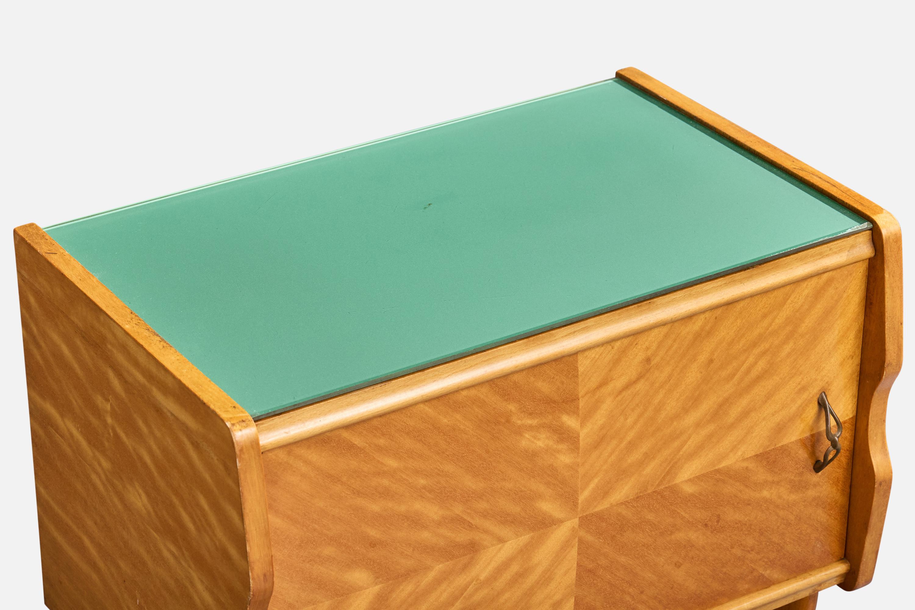 Designer italien, tables de nuit, Wood, verre, laiton, Italie, années 1940 en vente 4