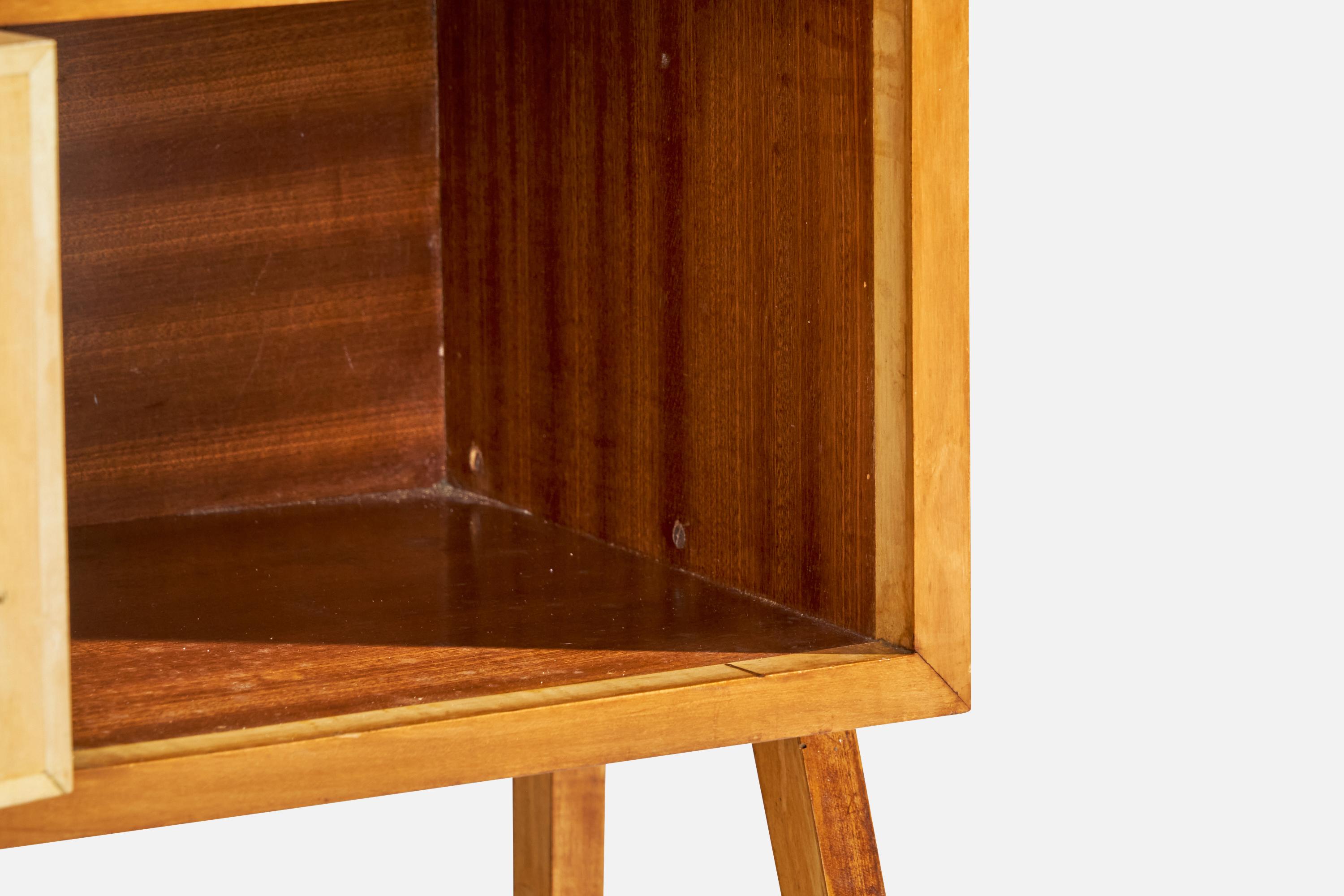 Designer italien, tables de nuit, bois, verre, Italie, années 1940 État moyen - En vente à High Point, NC