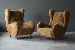 Italian Designer, Organic Lounge Chairs, Beige Sheepskin, Wood, 1950s