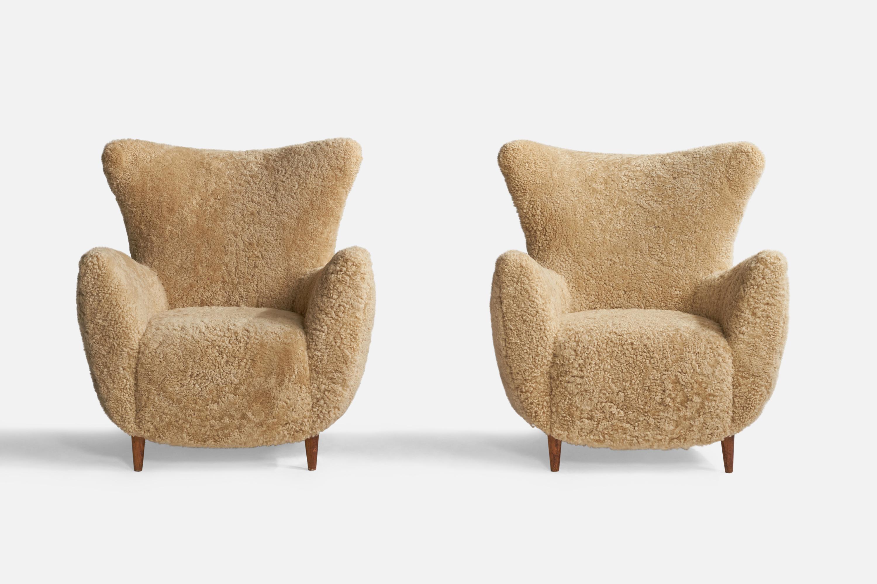 Mid-Century Modern Italian Designer, Organic Lounge Chairs, Shearling, Wood, Italy, 1940s For Sale
