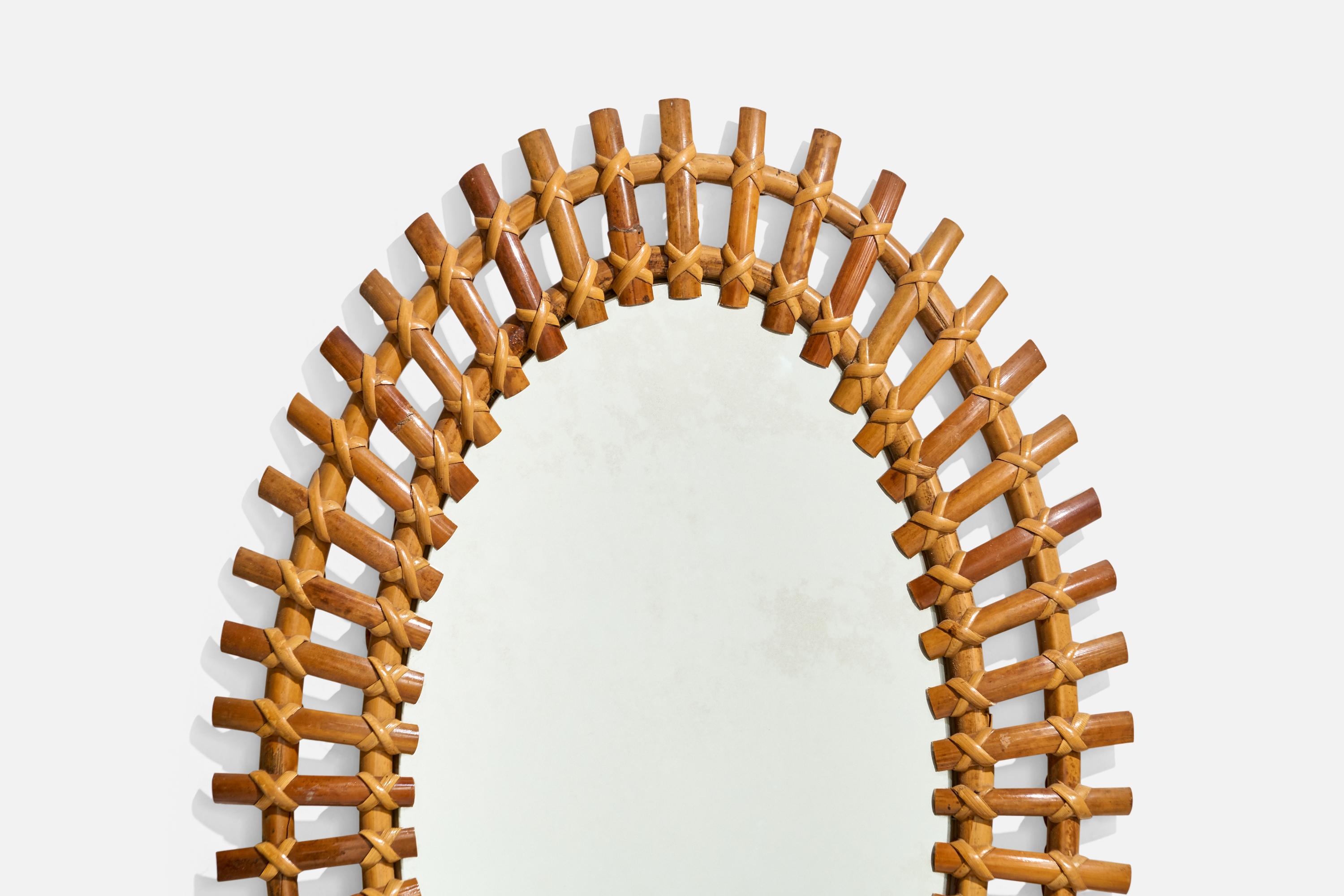 Milieu du XXe siècle Miroir mural ovale de designer italien, rotin, bambou, miroir, Italie, vers les années 1950 en vente