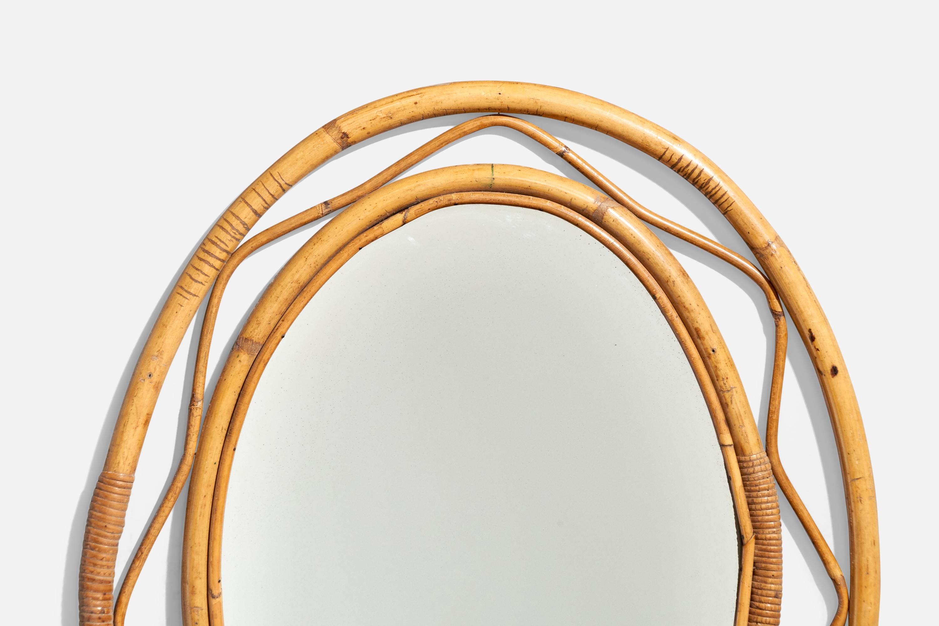 Italienischer italienischer Designer, ovaler Wandspiegel, Rattan, Spiegel, Italien, um 1950 (Mitte des 20. Jahrhunderts) im Angebot