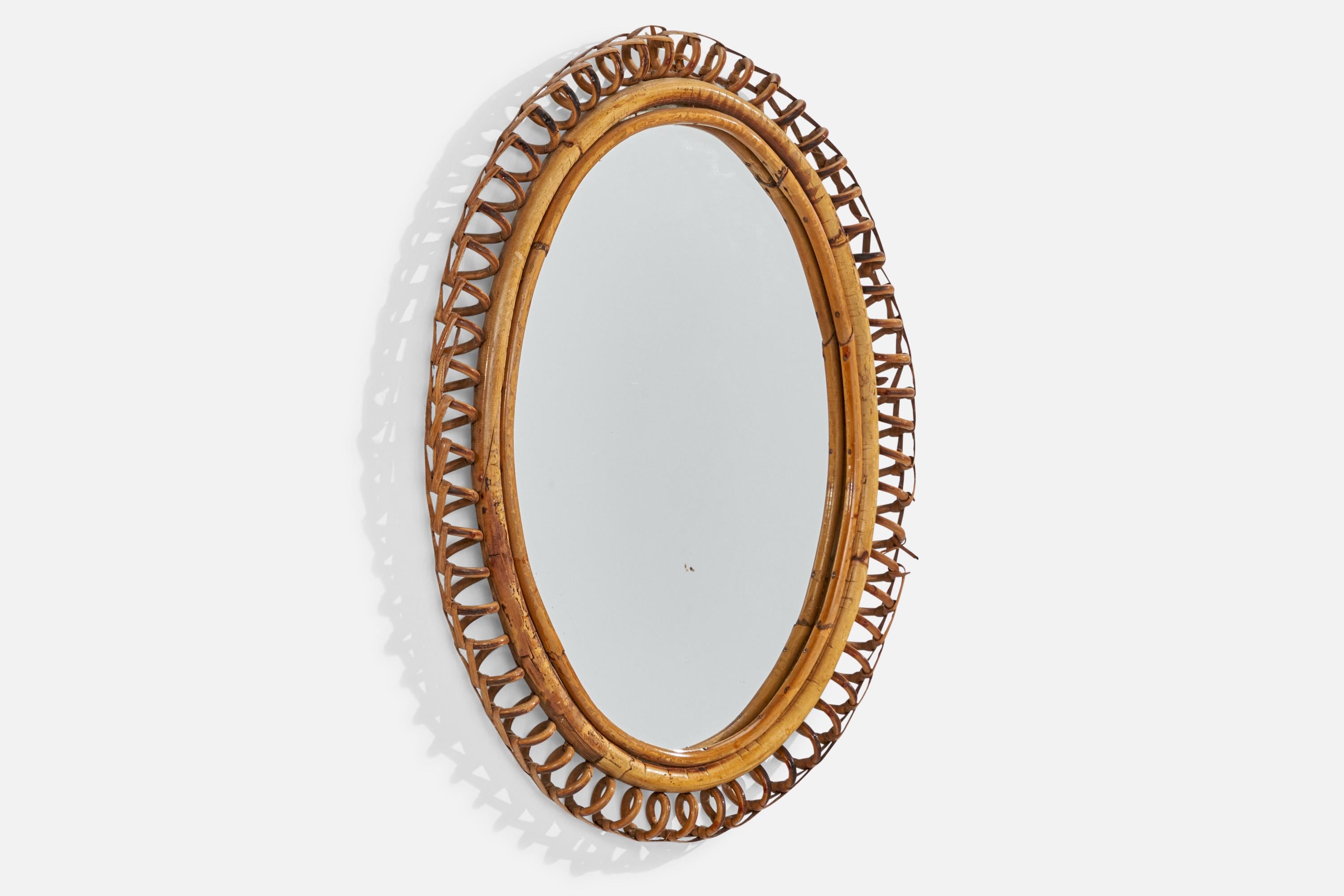 Italienischer Designer, Ovaler Wandspiegel, Rattan, Spiegel, Italien, ca. 1950er Jahre (Moderne der Mitte des Jahrhunderts) im Angebot