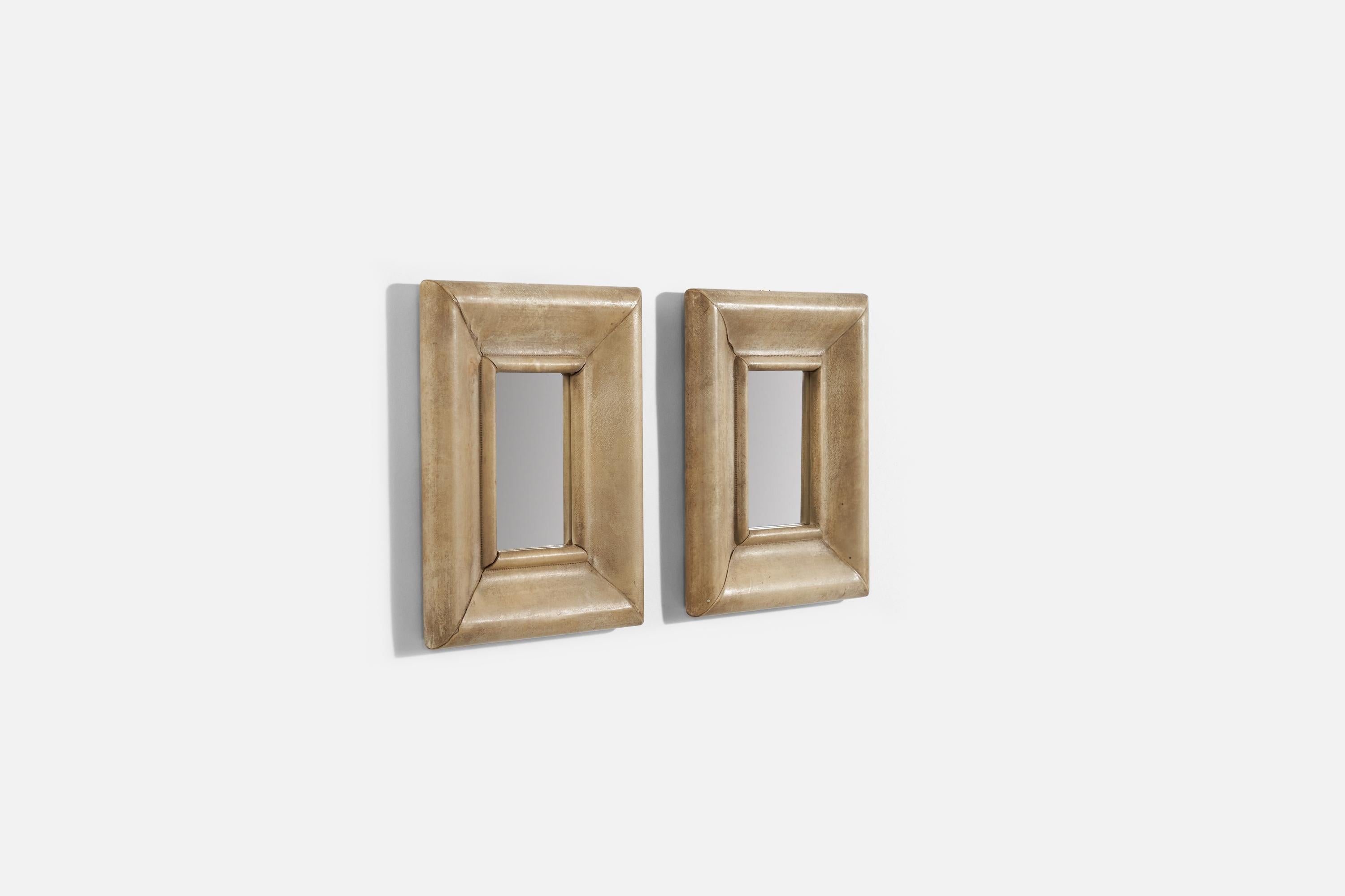 Italian Designer, Pair of Wall Mirrors, Shagreen, Mirror Glass, Italy, 1940s In Good Condition In High Point, NC