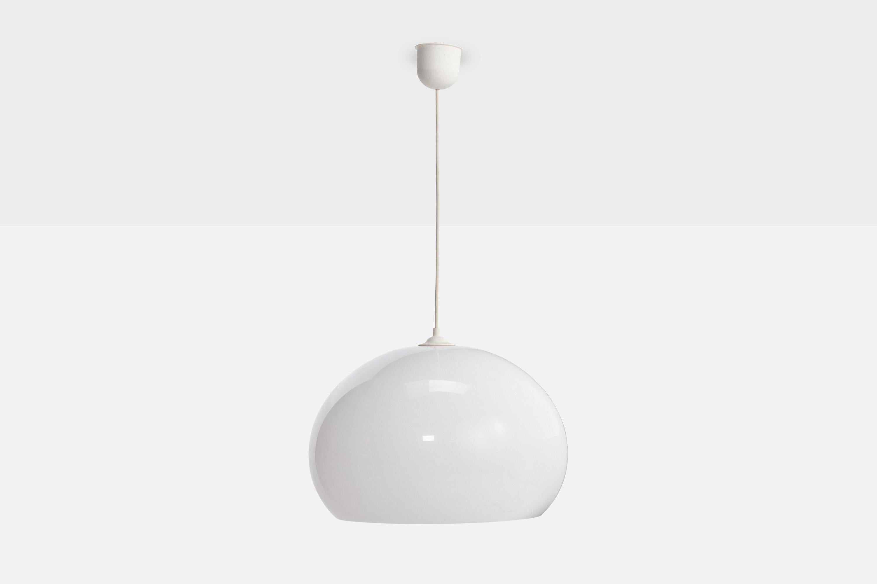 Mid-Century moderno Designer italiano, lampada a sospensione, acrilico, Italia, anni '70 in vendita