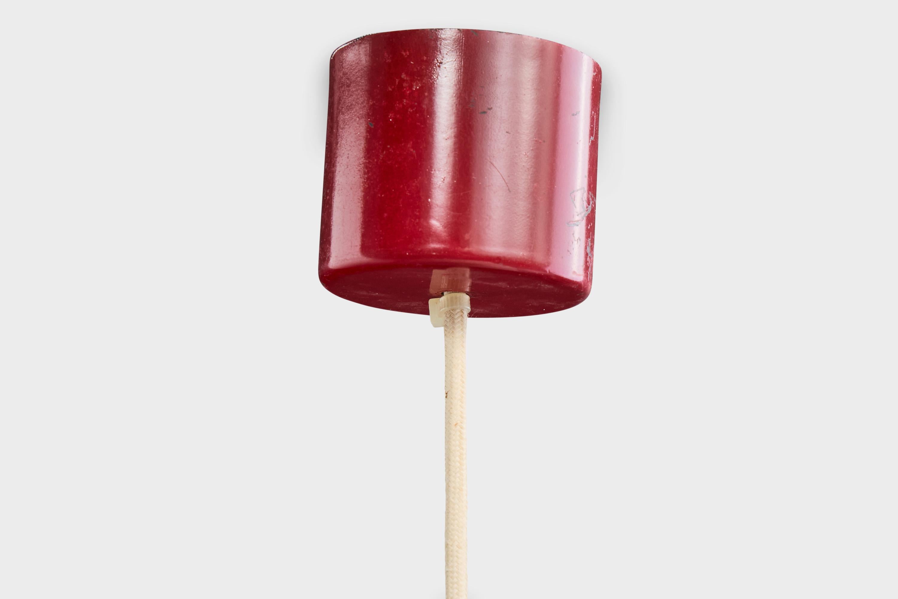 Metallo Designer italiano, lampada a sospensione, acrilico, metallo, Italia, anni '70 in vendita