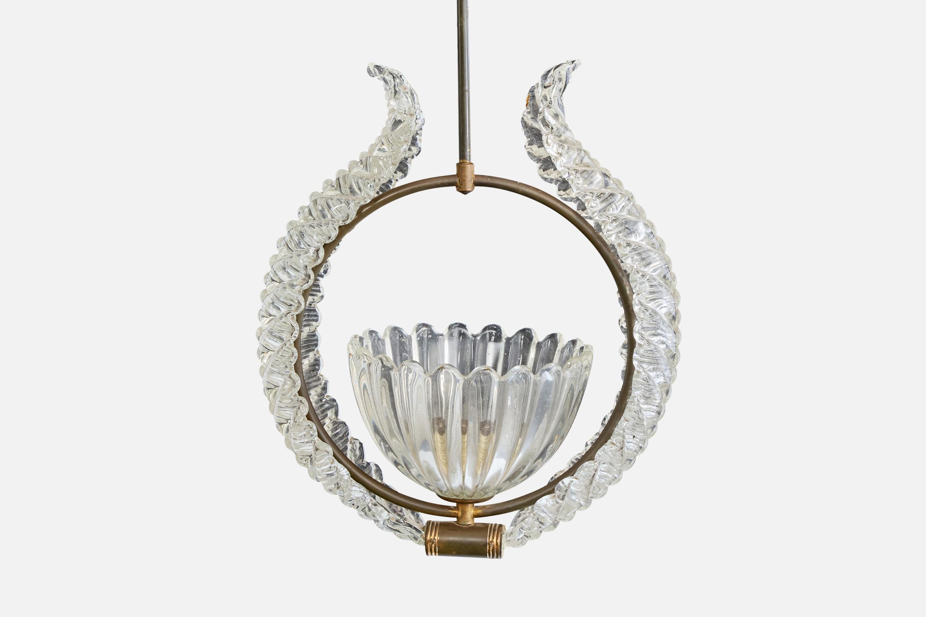 Italiano Designer italiano, lampada a sospensione, ottone, vetro, Italia, anni '40 in vendita