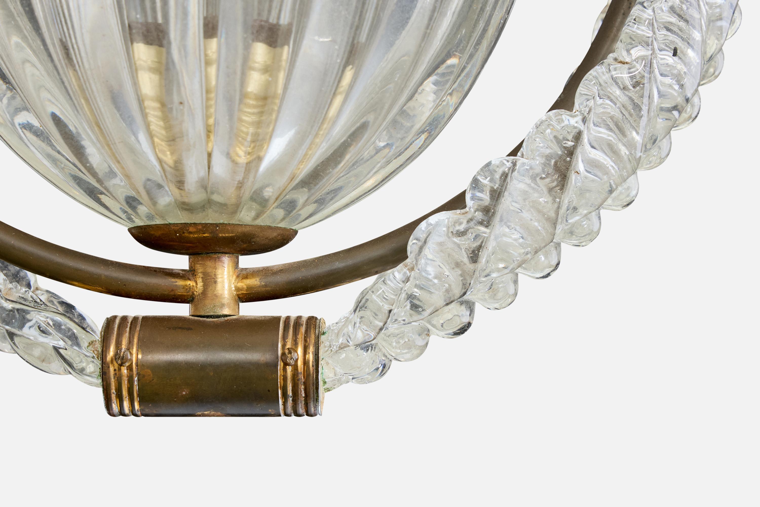 Metà XX secolo Designer italiano, lampada a sospensione, ottone, vetro, Italia, anni '40 in vendita